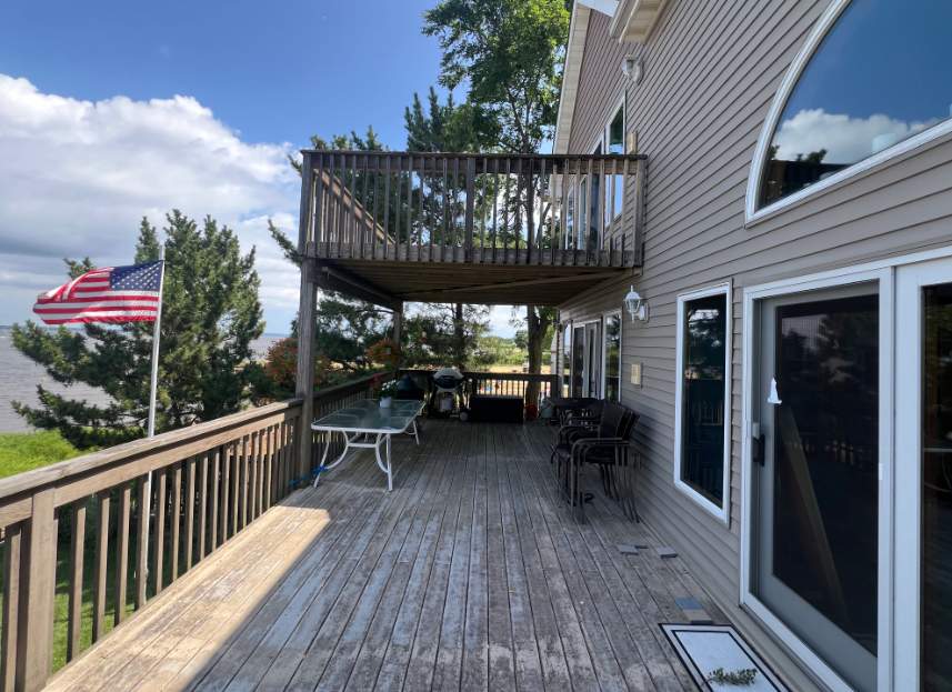 Waterfront deck In Keyport  by deck guardian