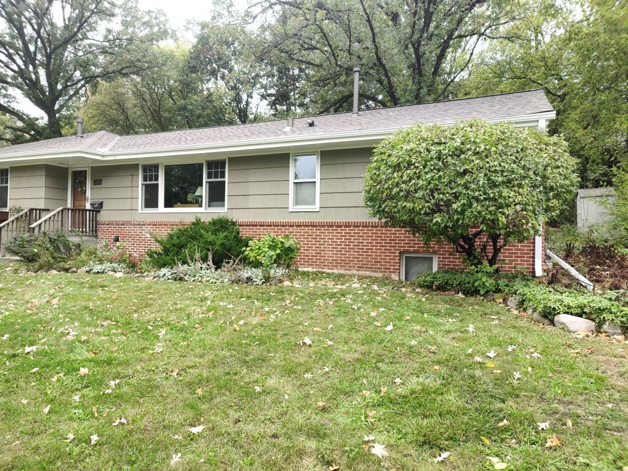 5" Gutters in Hopkins by Next Level Seamless Gutters / Exteriors Inc.