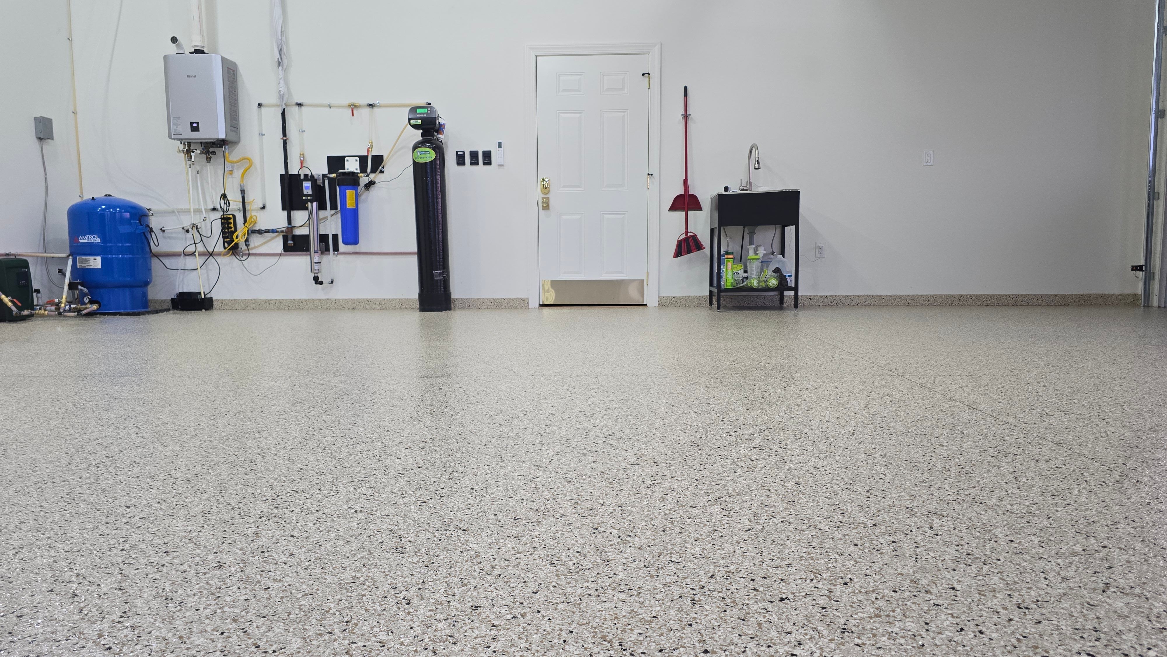 Garage Using Shoreline by Elite Floor Solutions