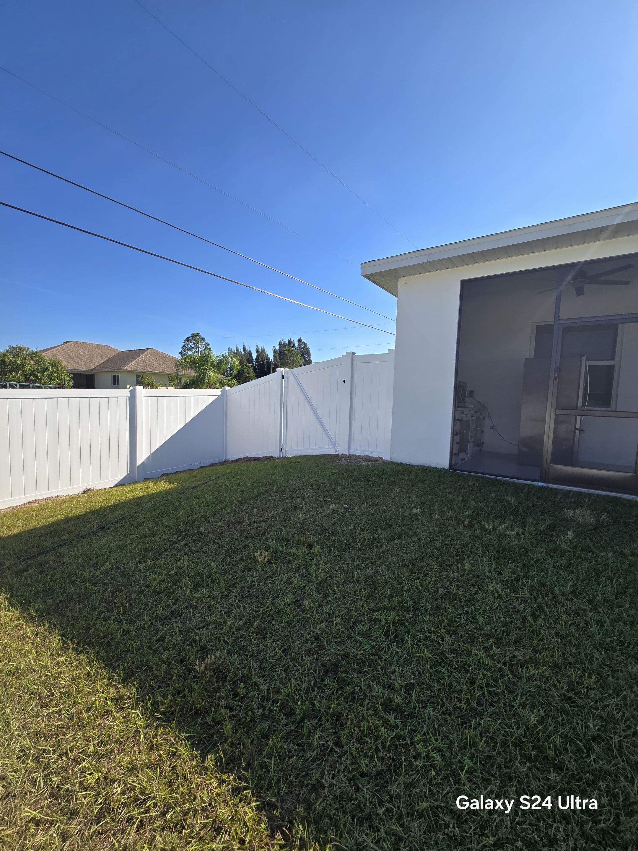 Vinyl Fence in Lehigh Acres by True Fence LLC