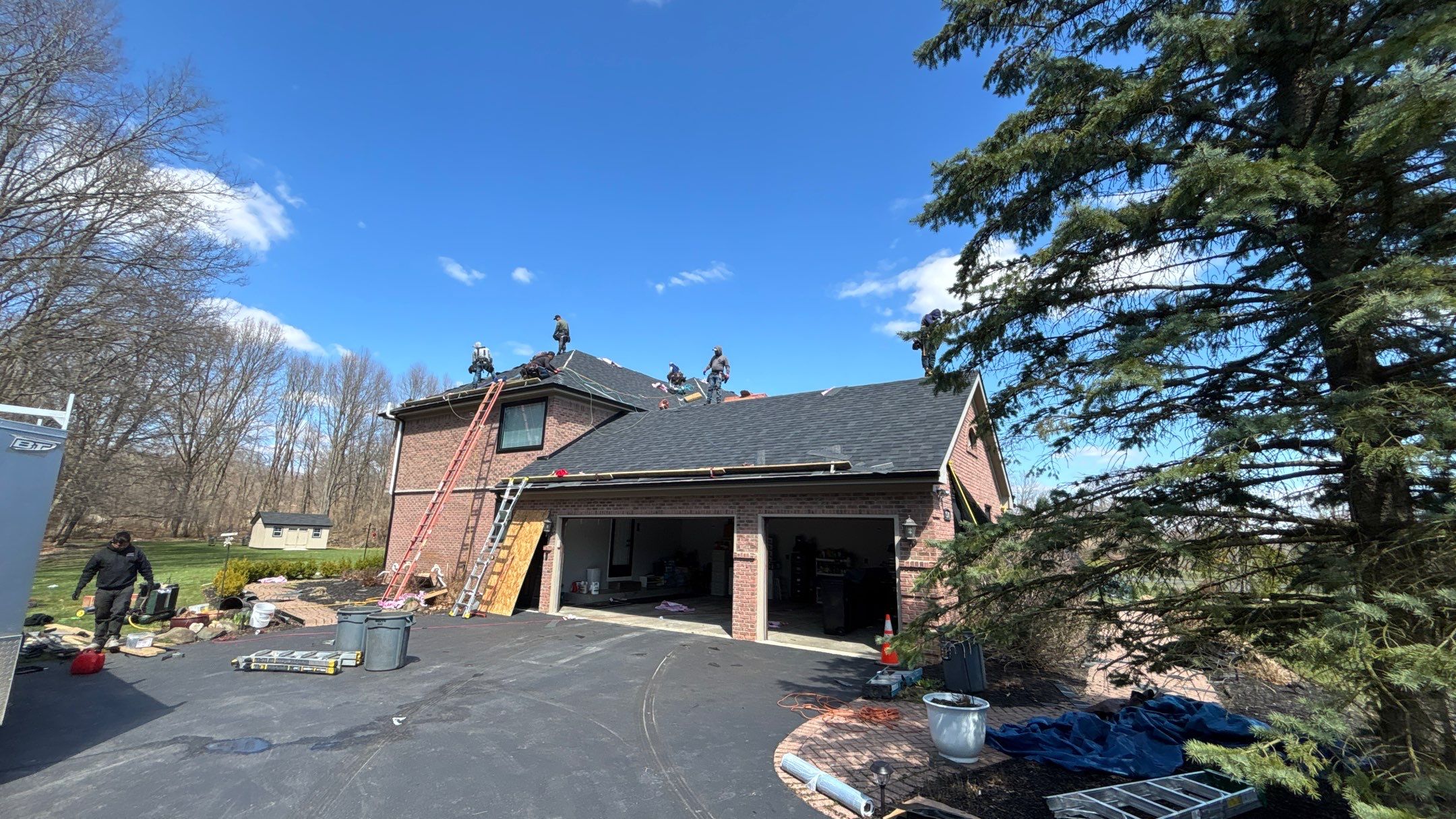 Roof Replacement using Owens Corning Onyx Black by 180 Contractors