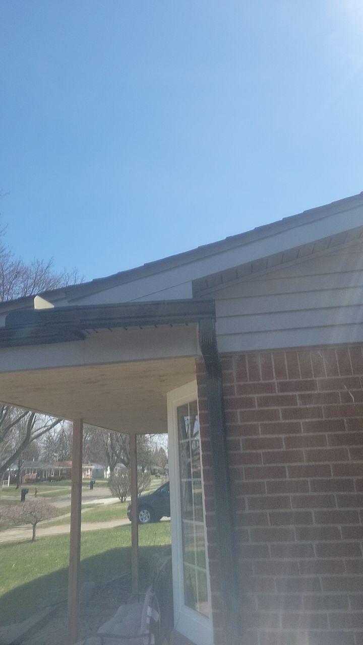 Siding Replacement using CertainTeed Restoration Classis D4 by 180 Contractors