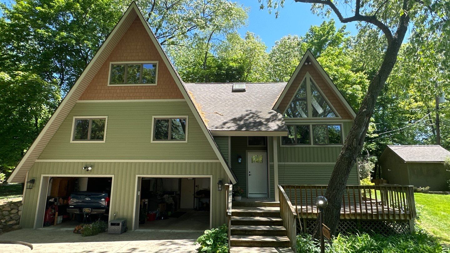 Siding Replacement using CertainTeed Restoration Classis D4 by 180 Contractors