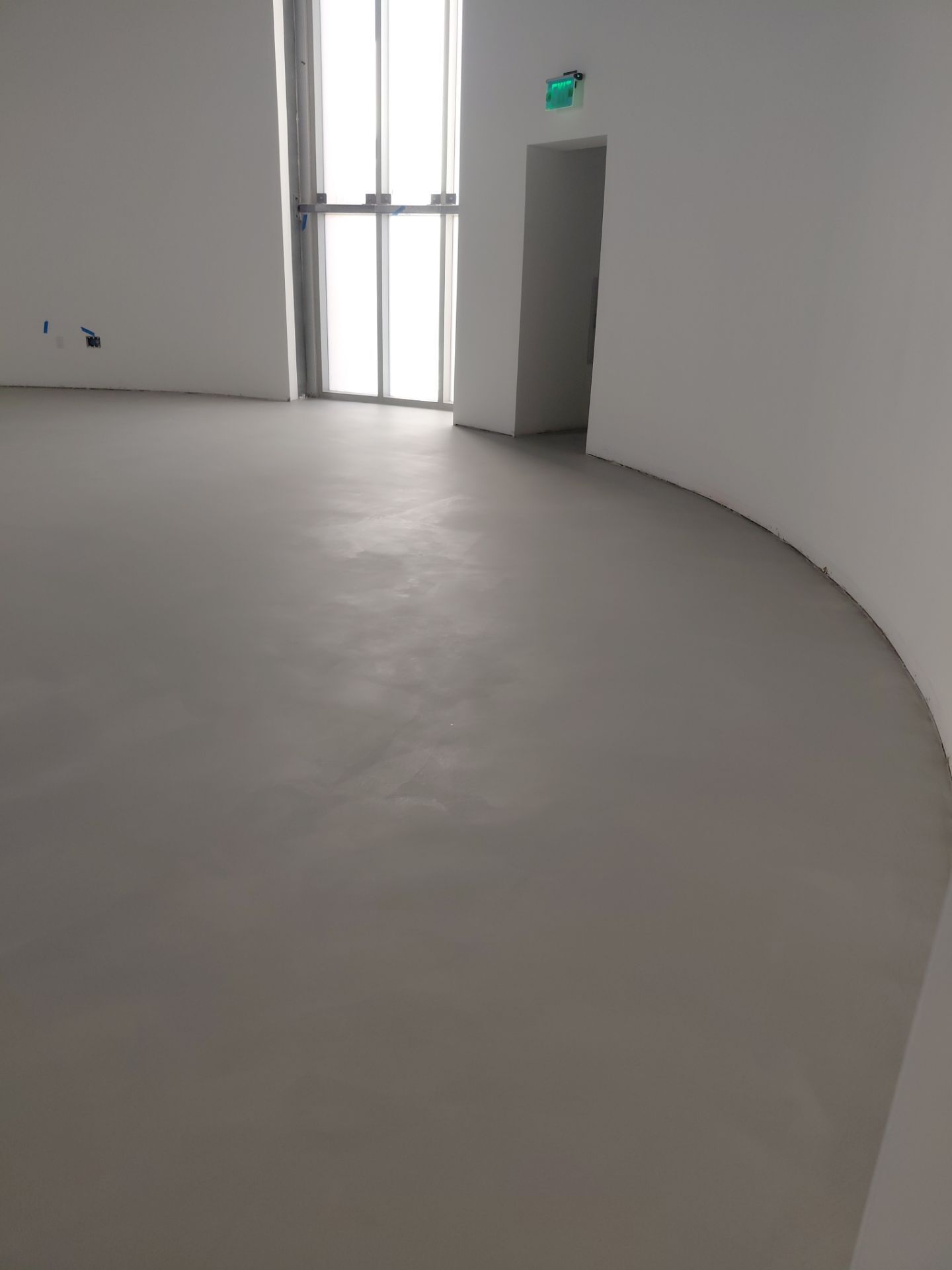 Rotonda at Collins Avenue by Seamless Surfaces