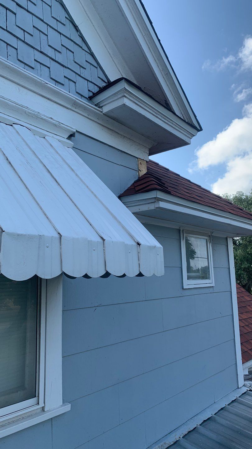 Sinton ShowStopper by Bayfront Roofing and Construction