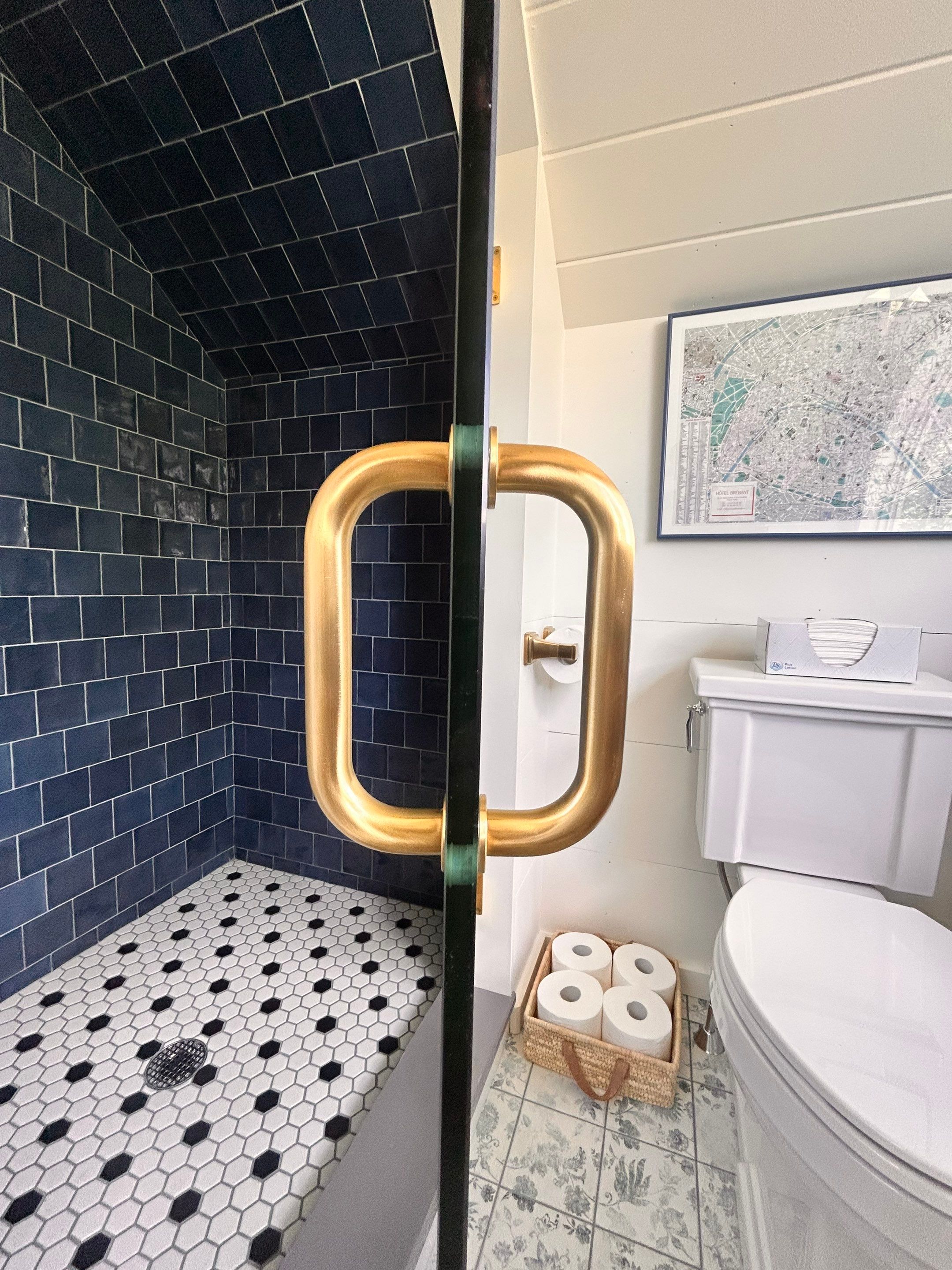 Shower Door using Tempered Shower Glass by Cheshire Glass Company