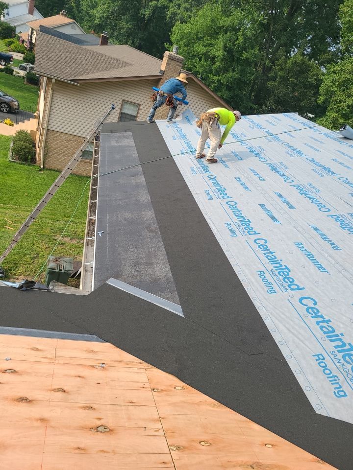 Alexandria: CertainTeed Landmark Pro Architectural Shingles in Max Def Shenandoah by RM Banning, Inc.