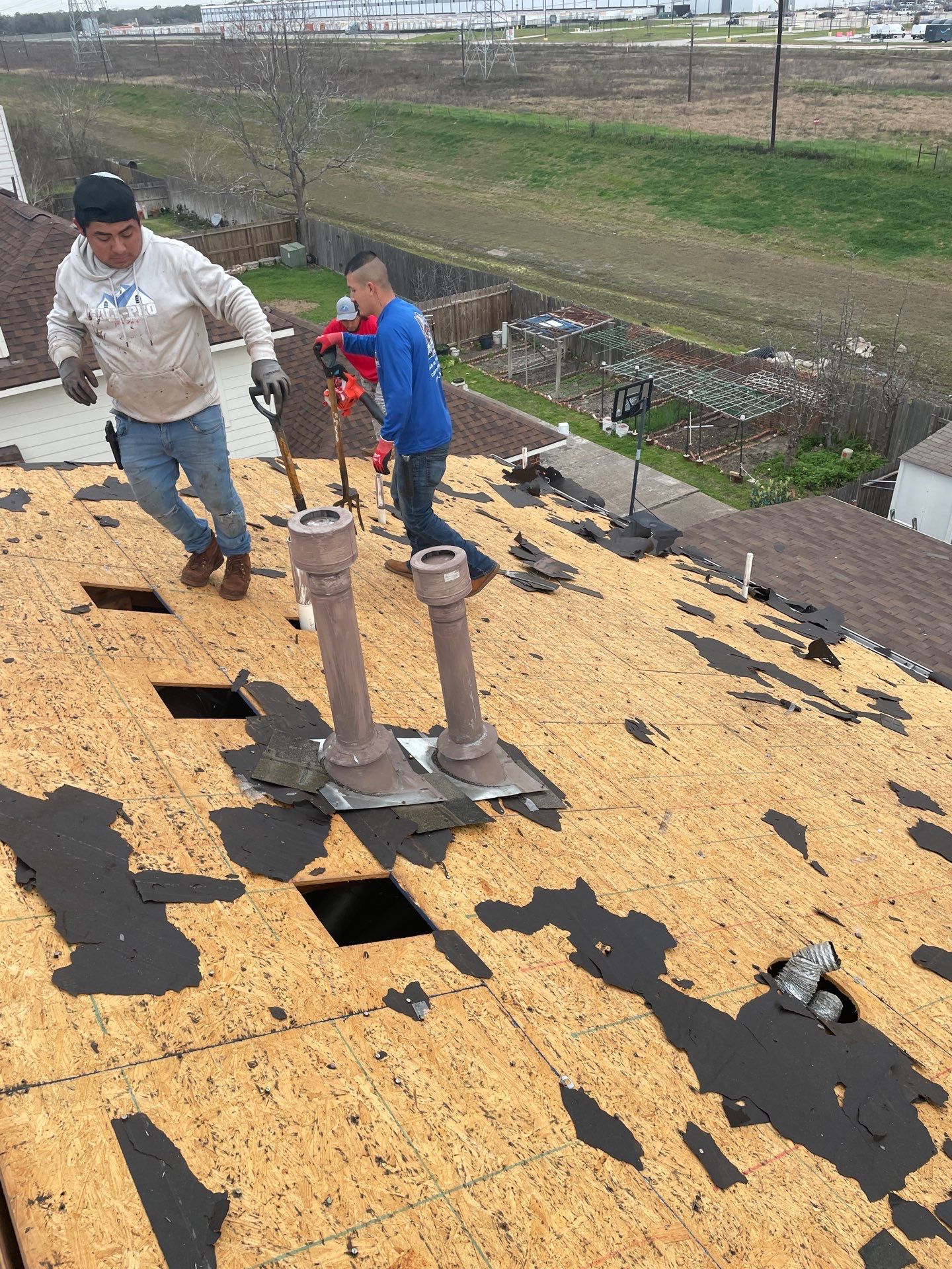 Residential Roofing Installation using Owen's Corning Duration (Lifetime) Shingles by Roof Repair Company