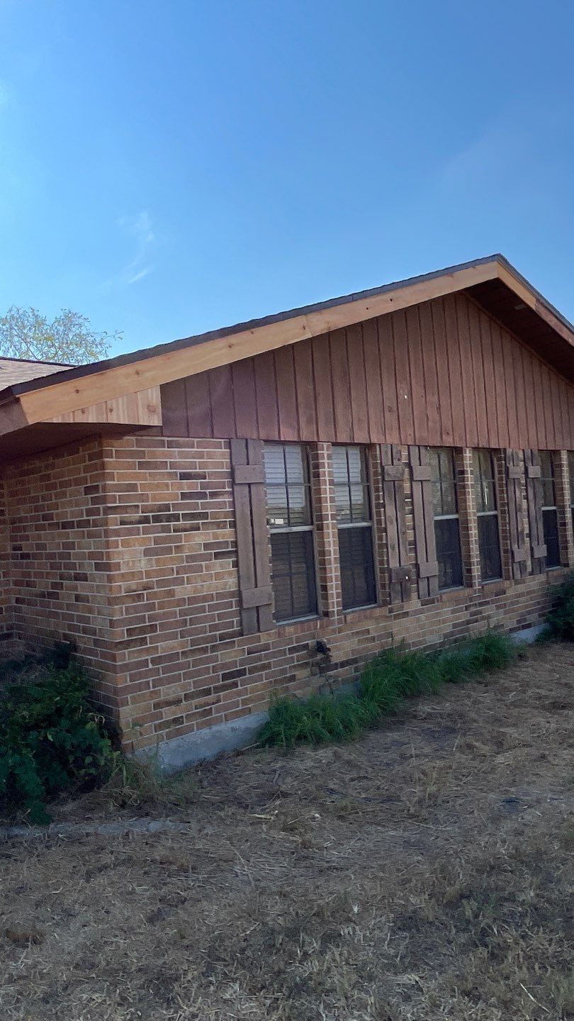 Country Roofing by Bayfront Roofing and Construction