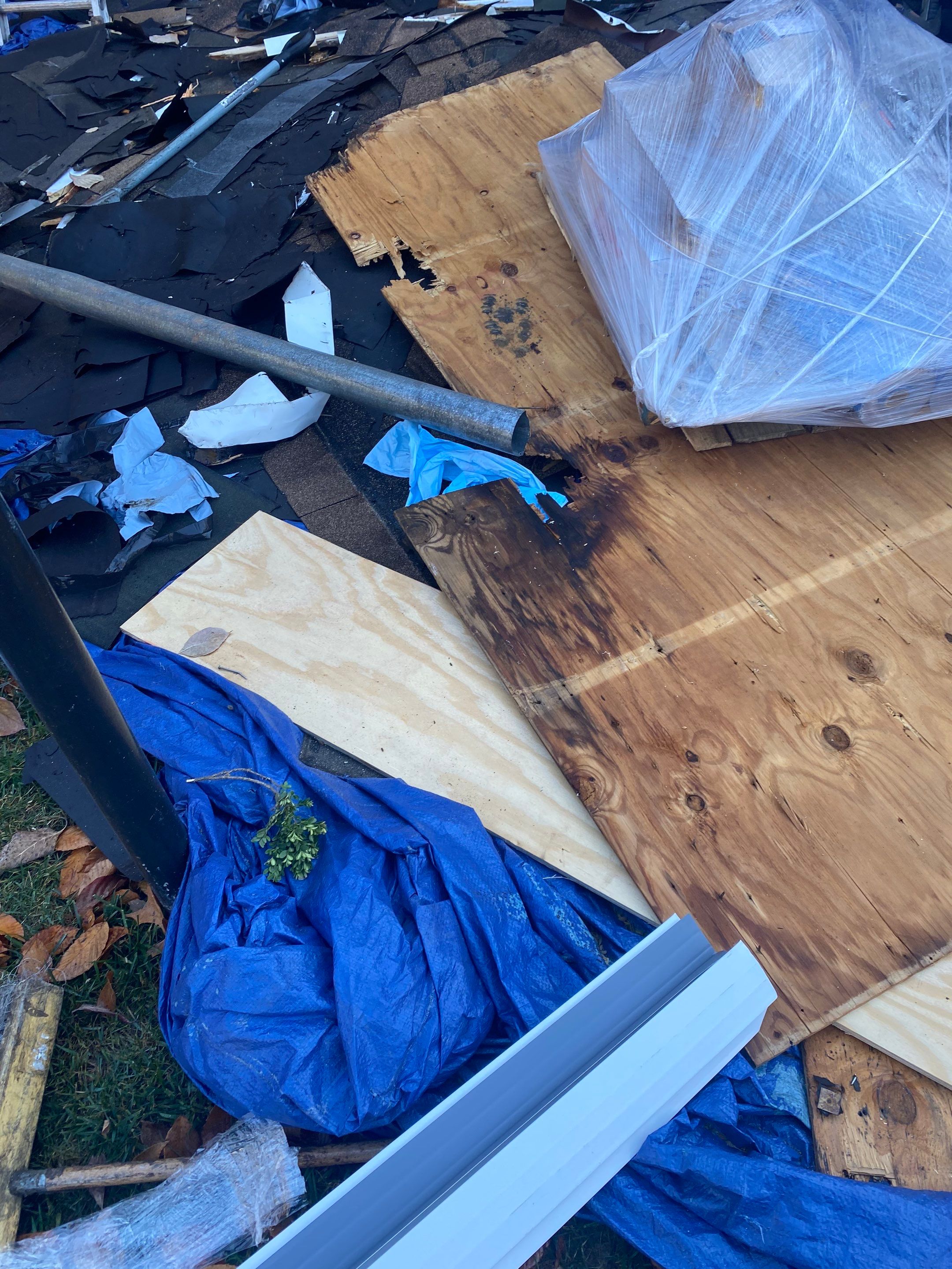 Woodbridge: Residential Roof Replacement with CertainTeed Landmark Pro in Max Def Moire Black by RM Banning, Inc.