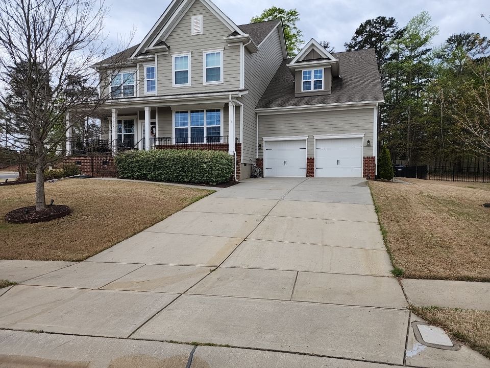 House Wash using cleaner by Power Wash Masters LLC
