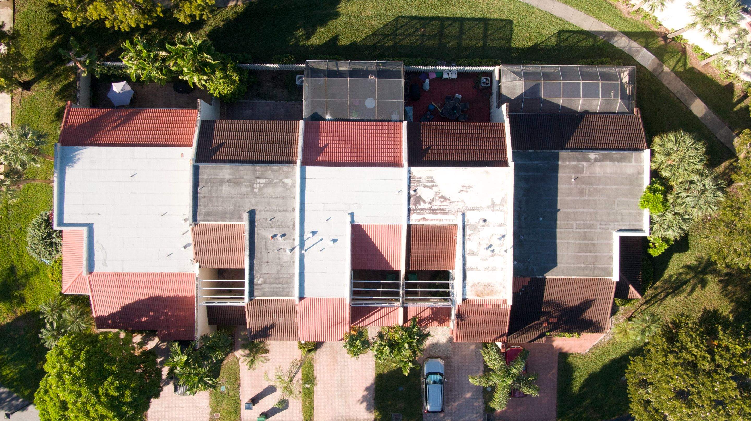 Crown - Tuscany - Smoked Fireclay by Istueta Roofing