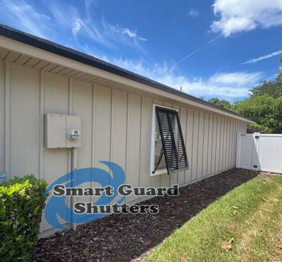 Hurricane Protection using Bahamas in Traffic Black and Fabric in Tan