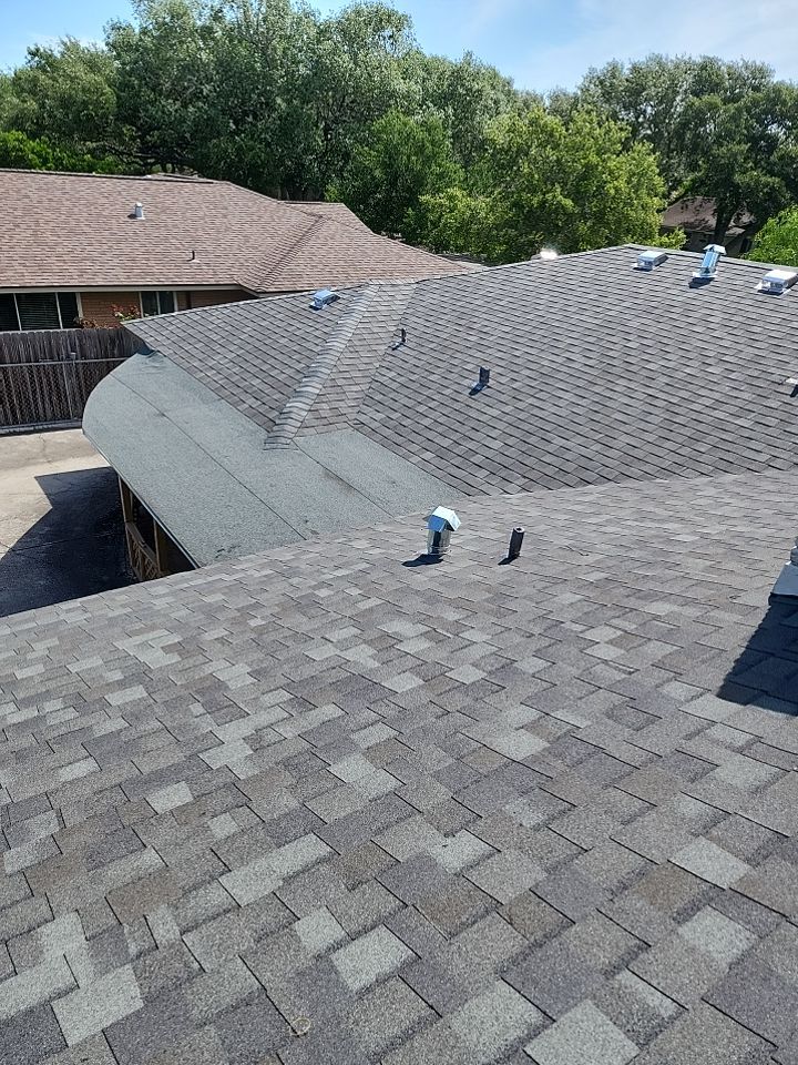 Residential Roofing Installation using Certainteed Landmark Georgetown Grey by Galvan Roofing and Construction
