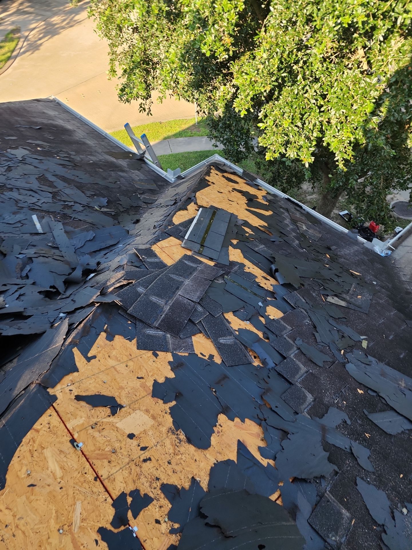 Residential Roofing Installation using Owen's Corning Duration (Lifetime) Shingles by Roof Repair Company
