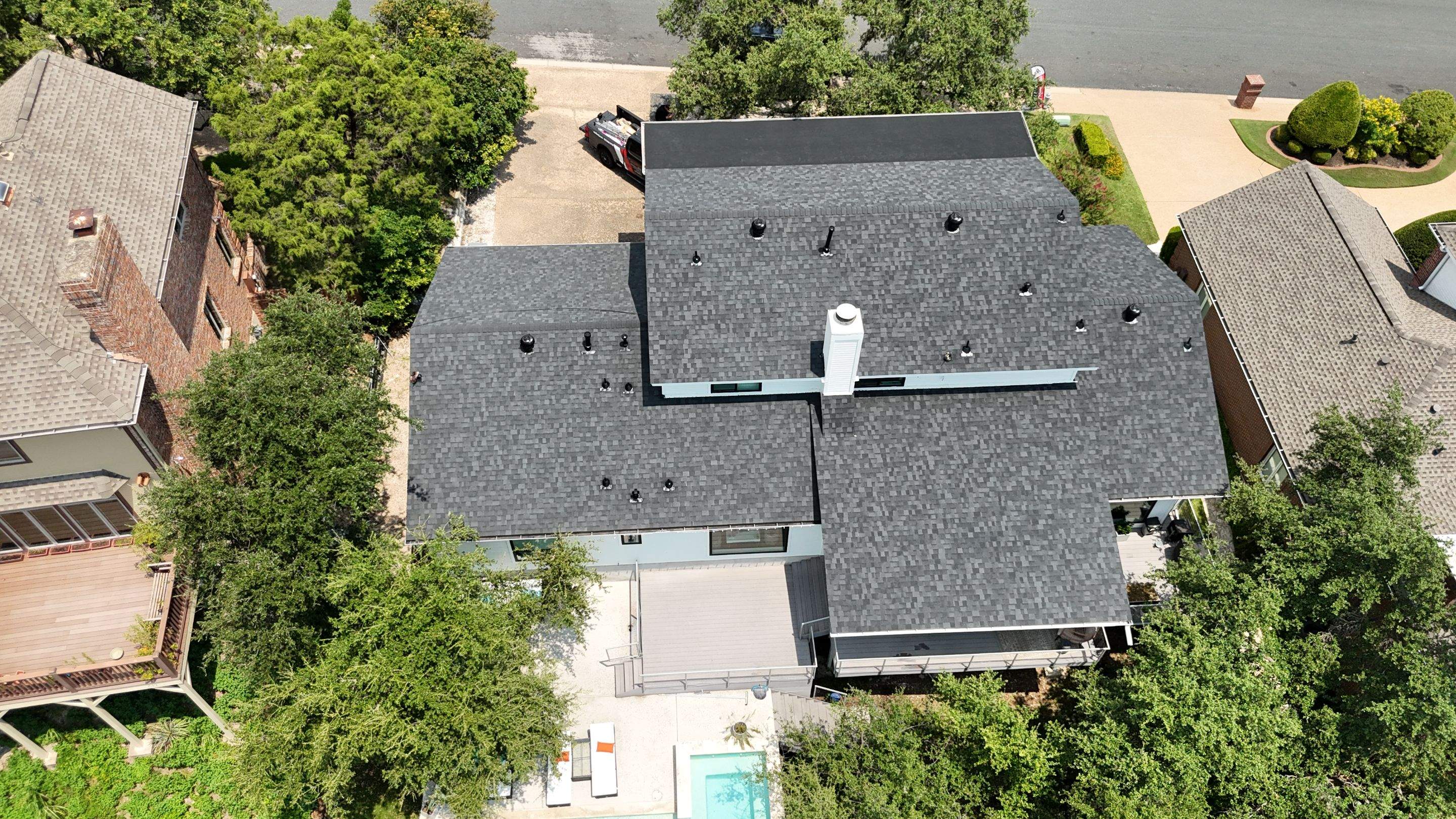 Onyx Black - Owen’s Corning TruDefinition Duration by RoofsOnly.com