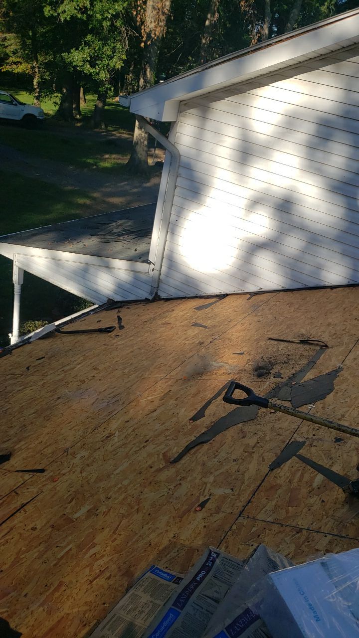 Marshall Roofing Project - Landmark Pro Max Def Pewterwood Designer Shingles by RM Banning, Inc.