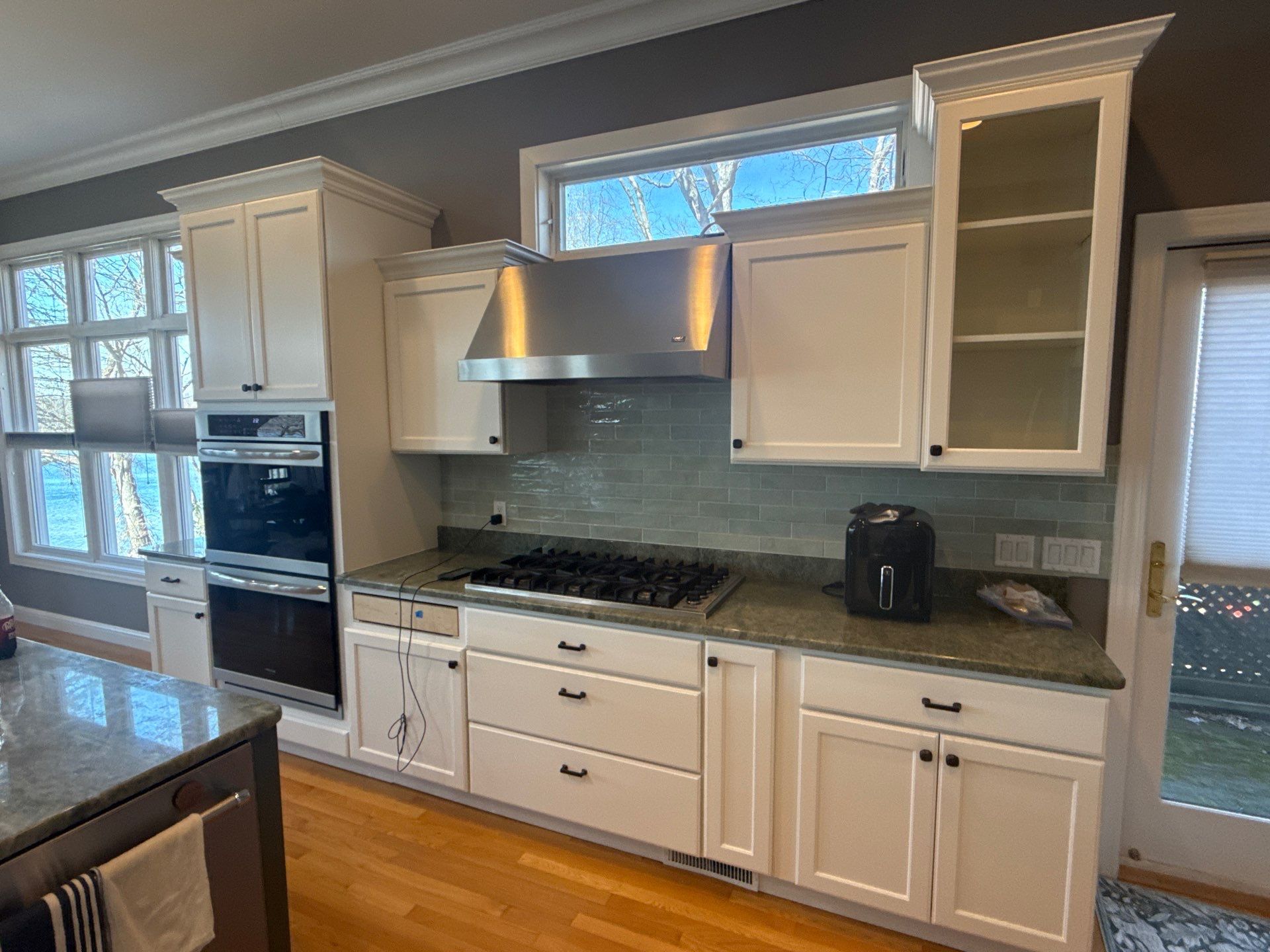 Cabinet Refinishing  by RDP Pro Paint 