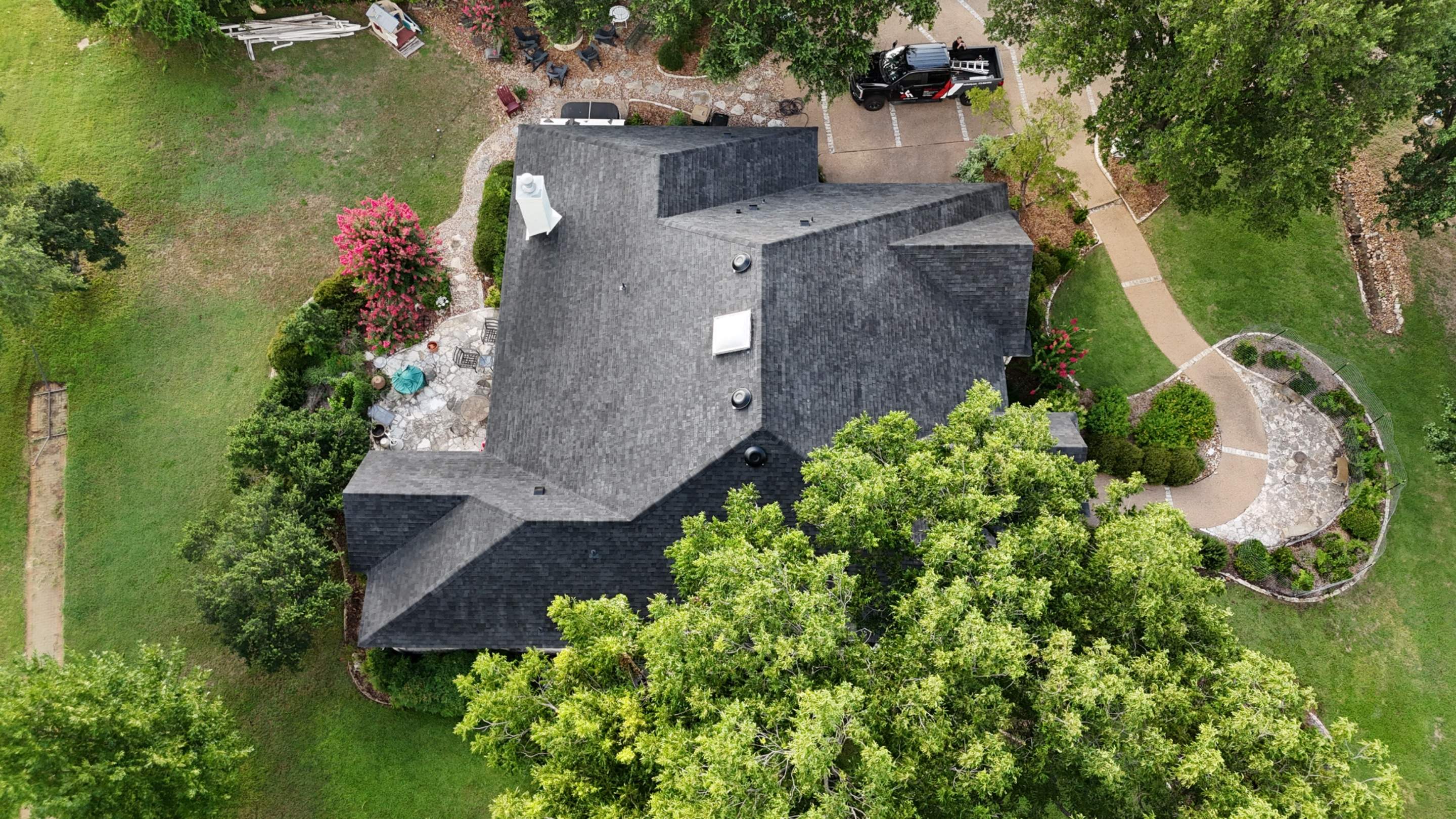 Brilliant Black - Malarkey Vista by RoofsOnly.com