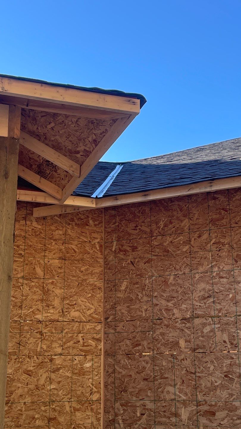 Residential Roofing Installation using OC Oakridge shingles by Top Notch Roofing Inc