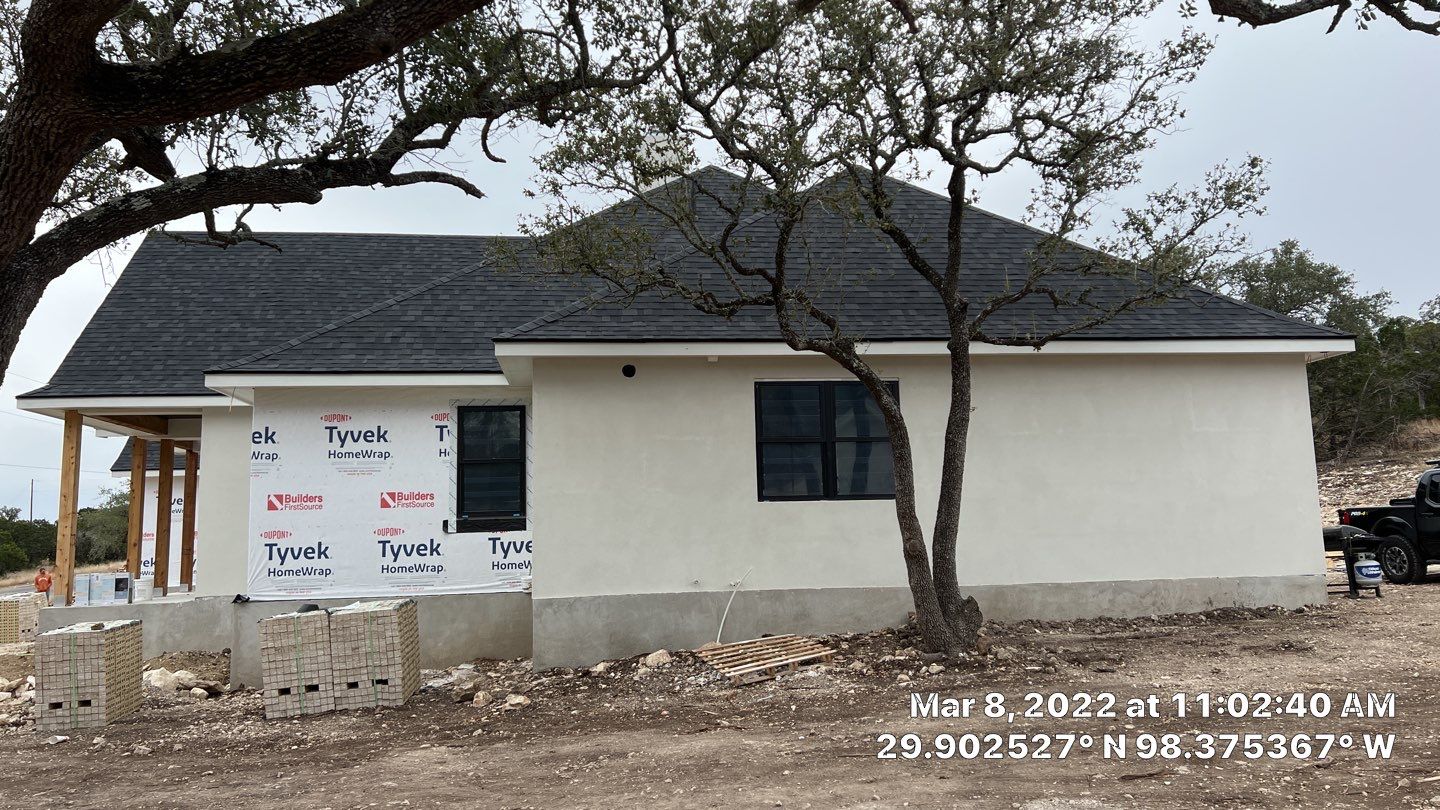 New Home Construction using Owens Corning 30 year Architectural Shingles by Premier Roofing and Contracting