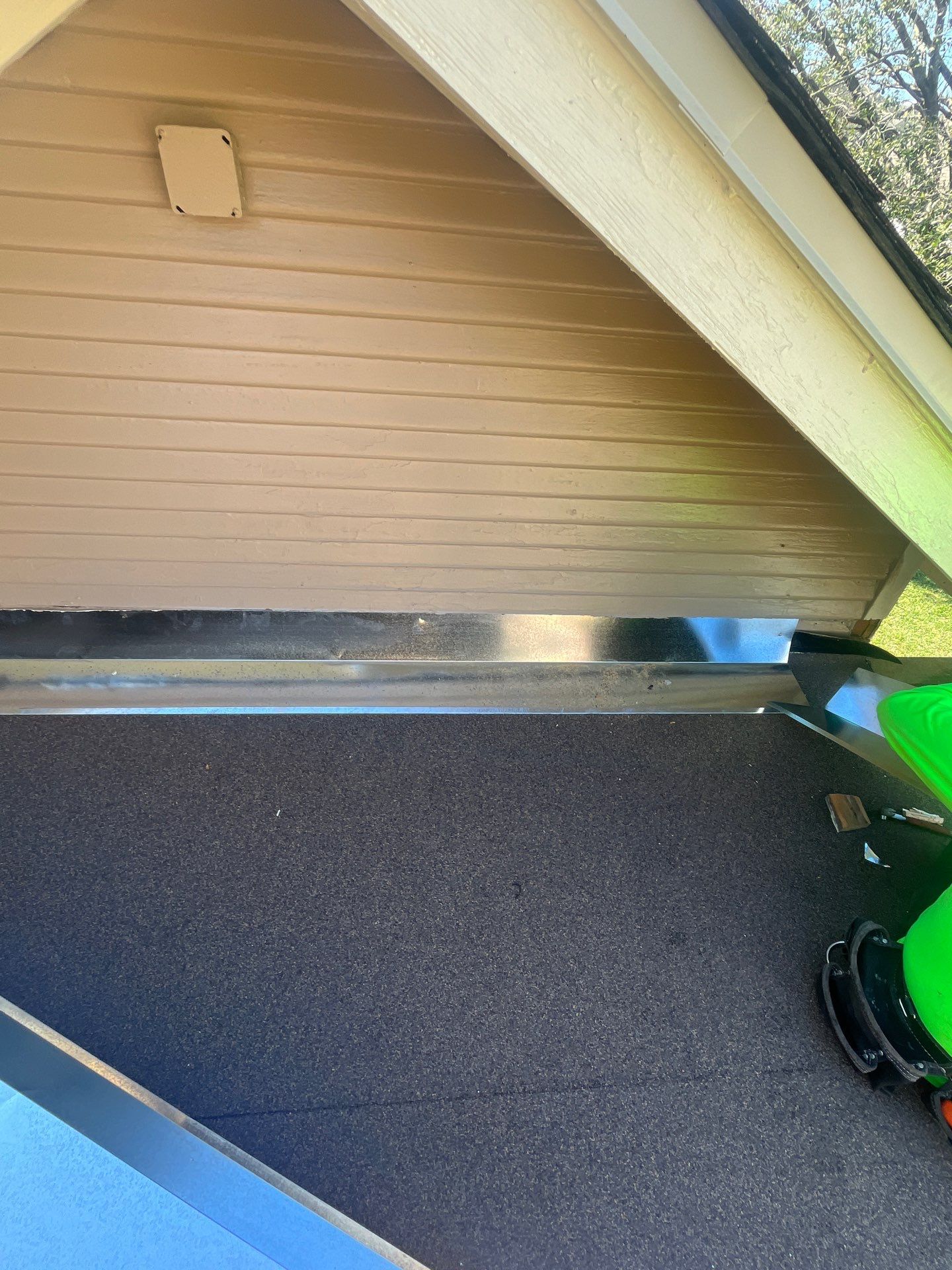 Residential Roofing Installation using GAF Timberline HDZ (Shakewood) by WABO Roofing Systems 
