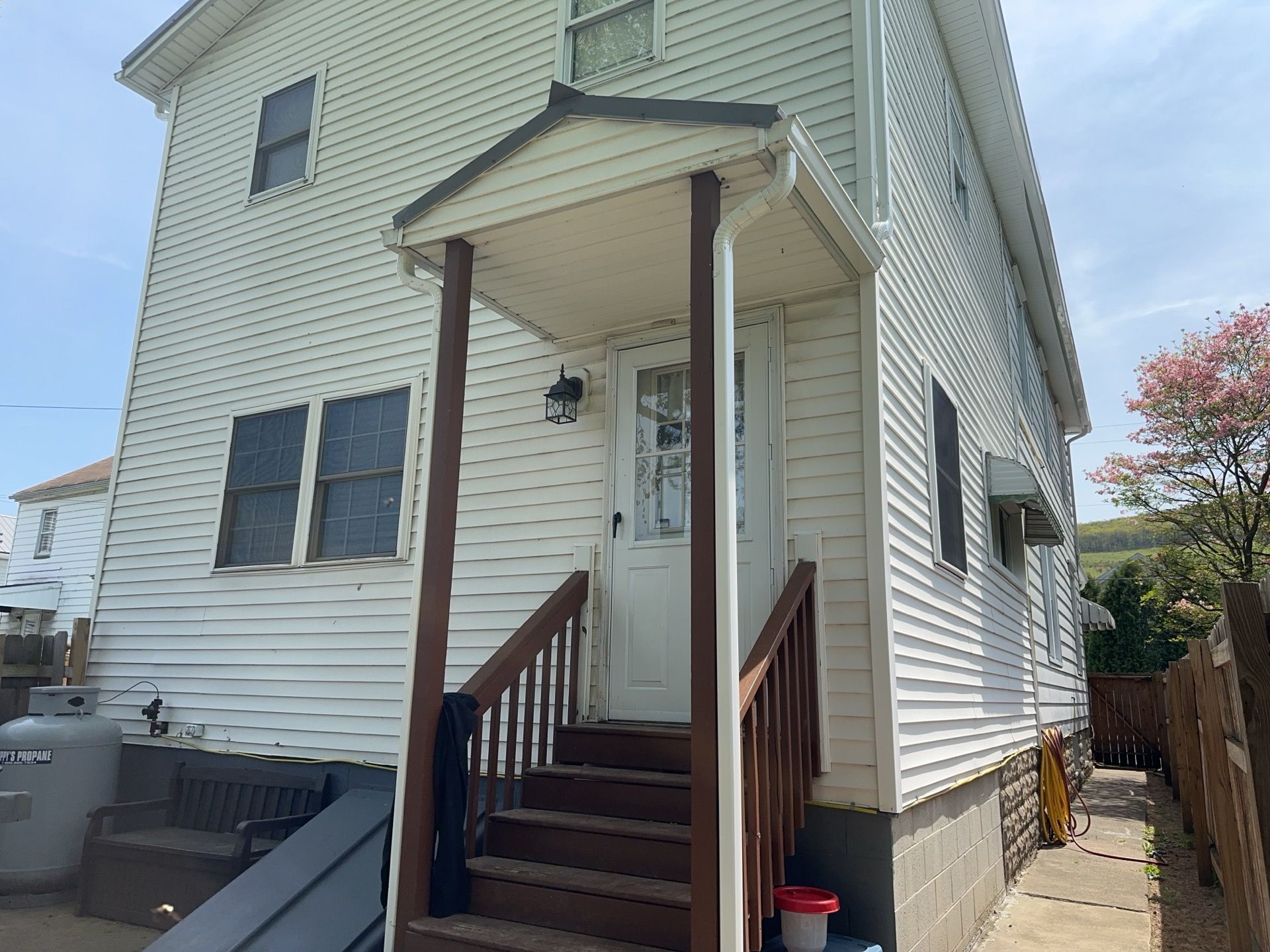 Charcoal Metal Roof & Blue Siding — A Refreshing New Look by Esh Builders