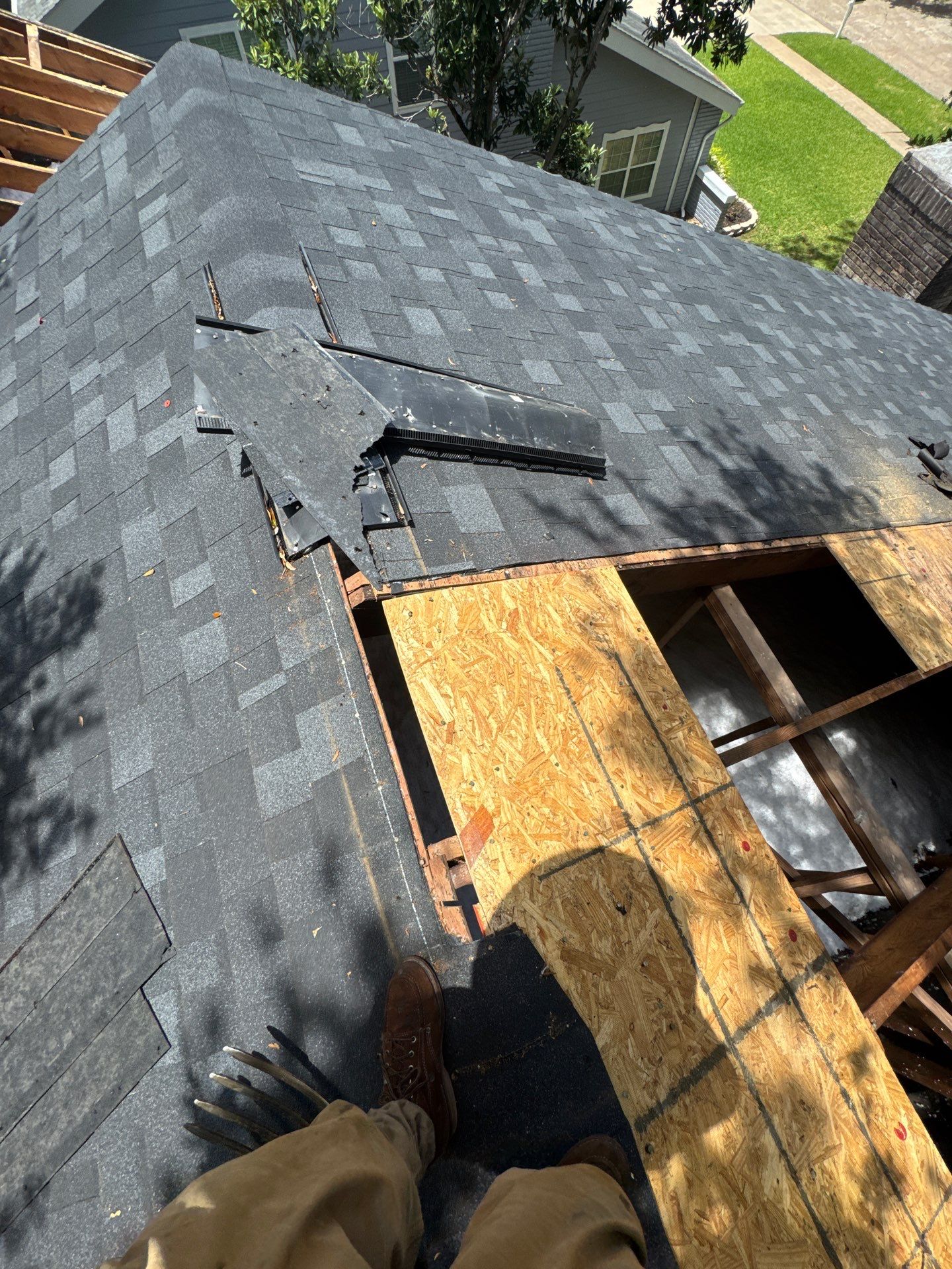 Roof Replacement Houston by Roof Repair Company