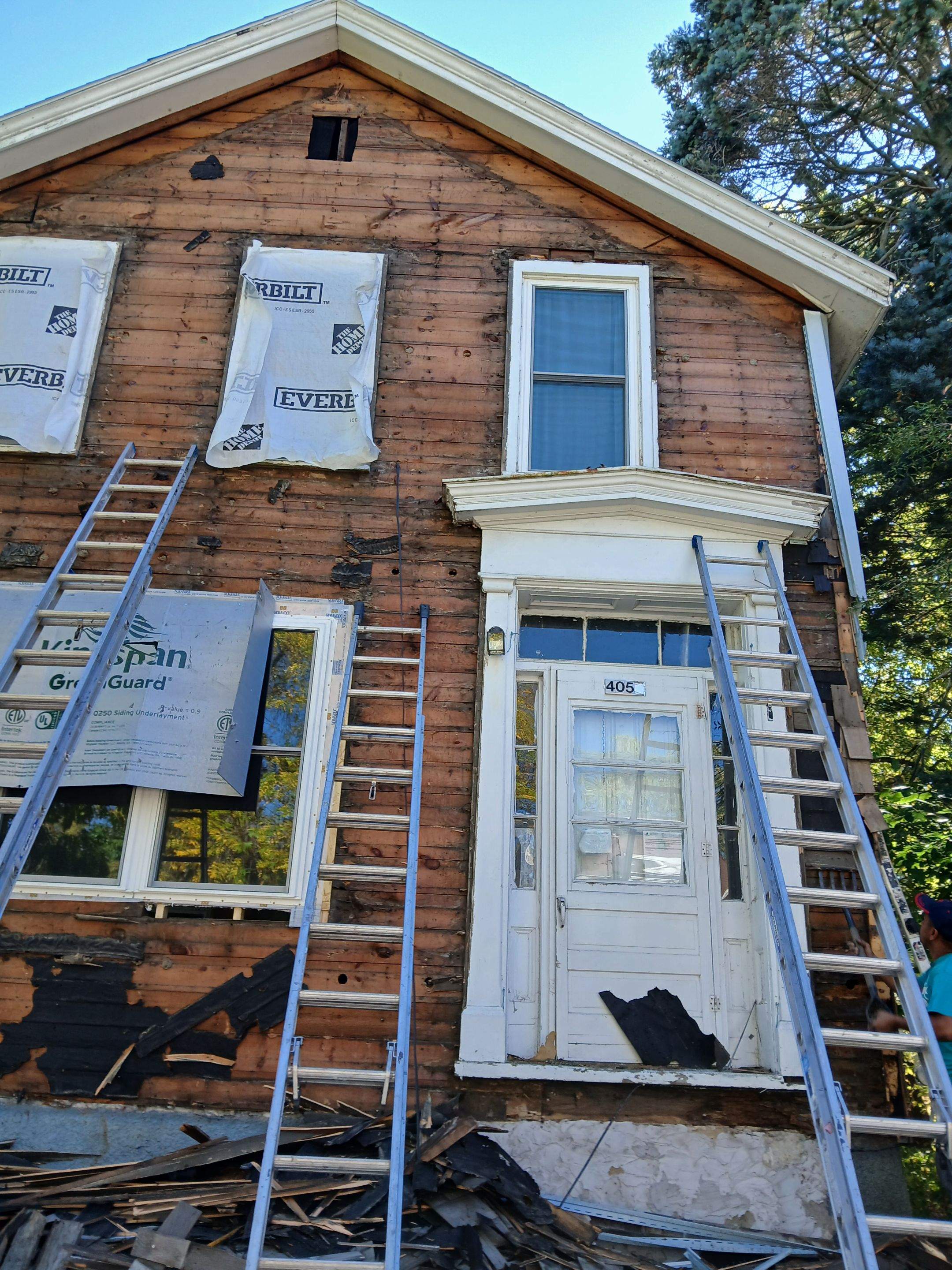 FULL HOME SIDING MAKEOVER SHEBOYGAN  by Gellings Roofing & Siding