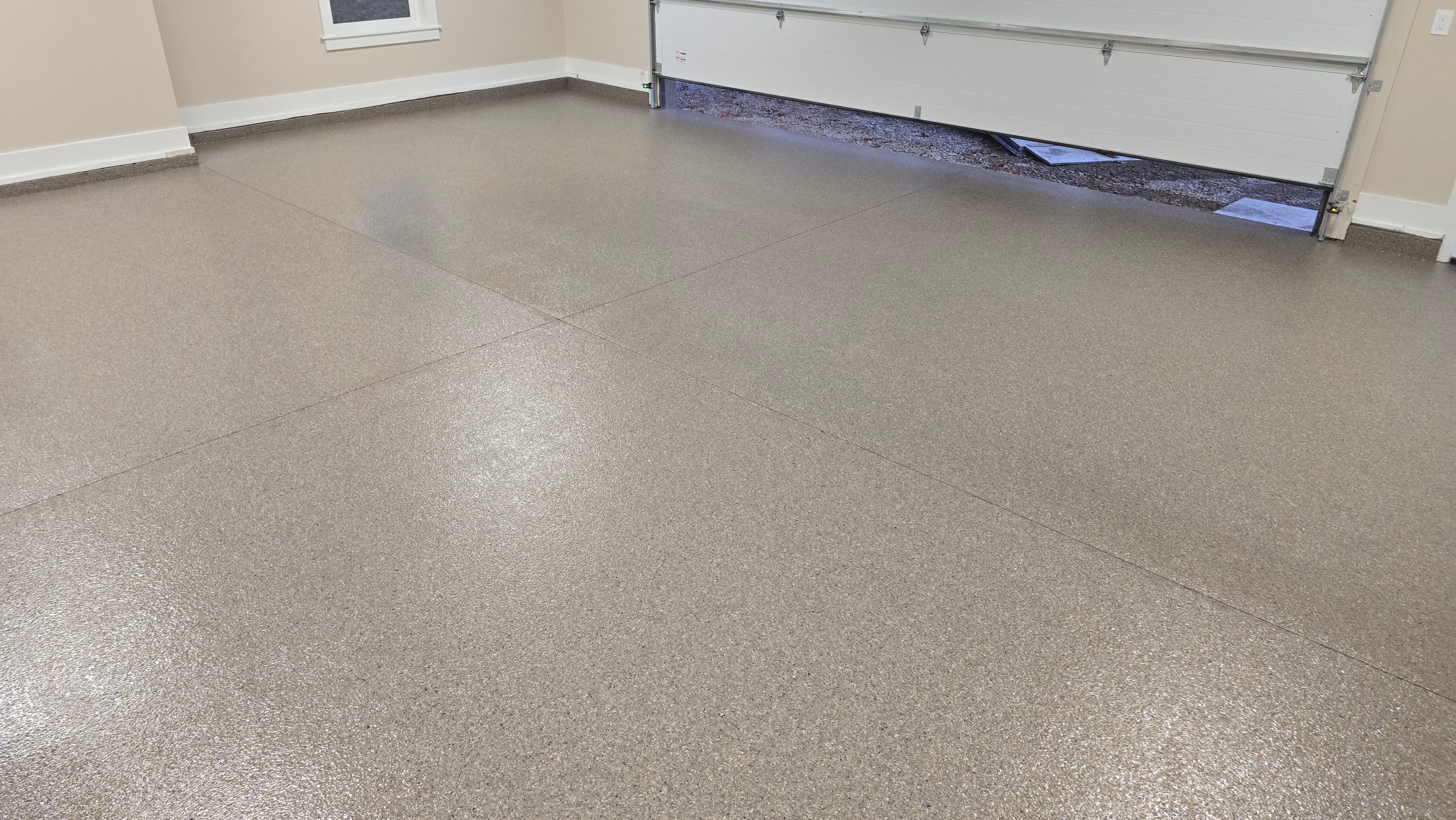 Garage using Obsidian by Elite Floor Solutions