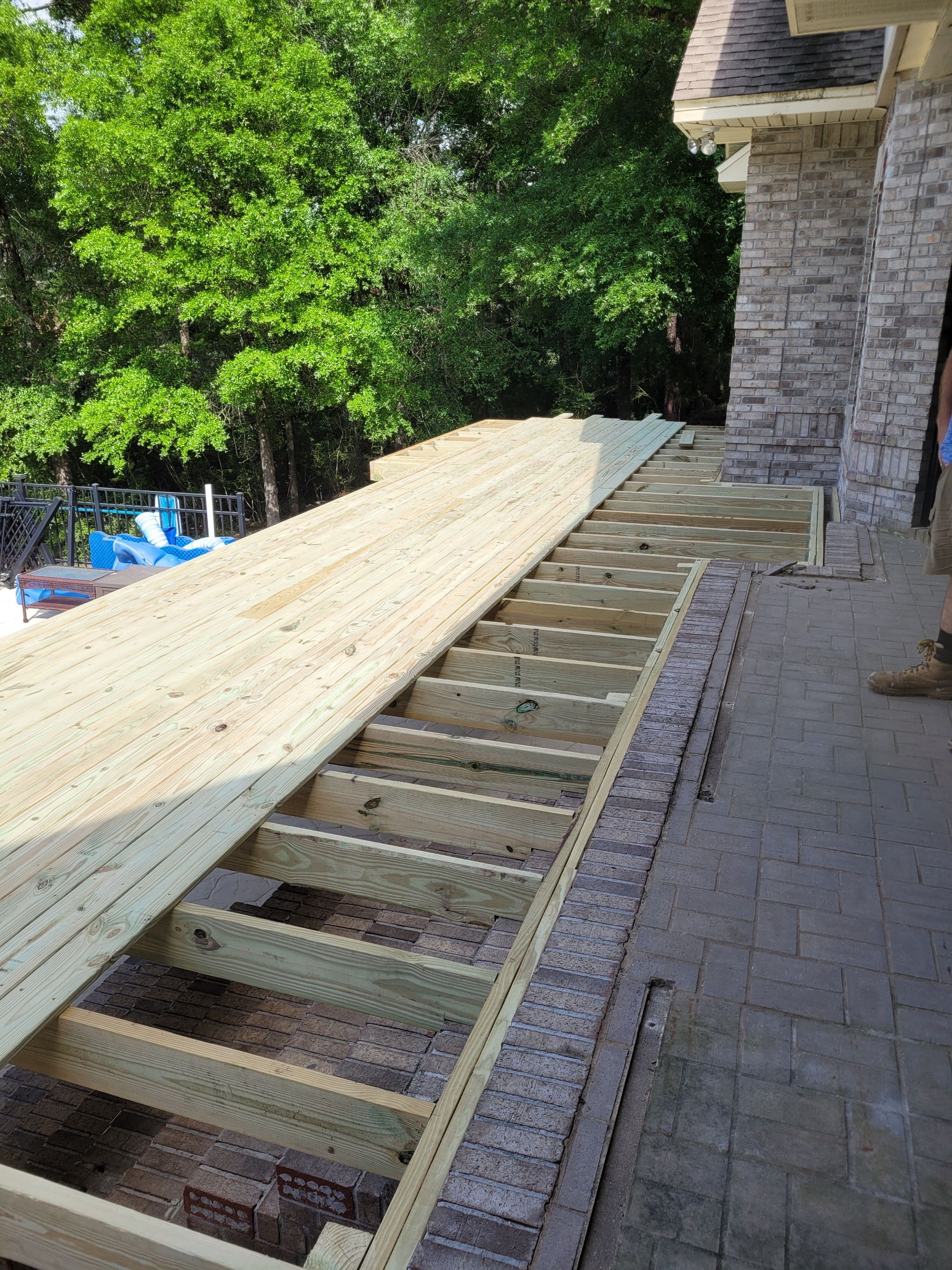 Elevated Screen Room in Crestview by Titan Sunrooms
