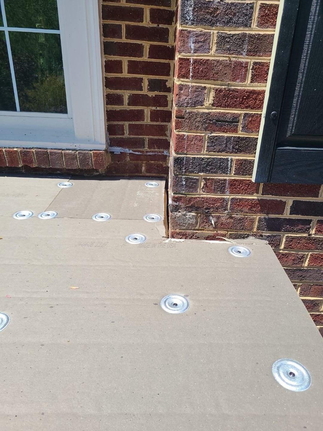 Springfield: CertainTeed Landmark Pro Designer Shingles in Max Def Charcoal Black by RM Banning, Inc.