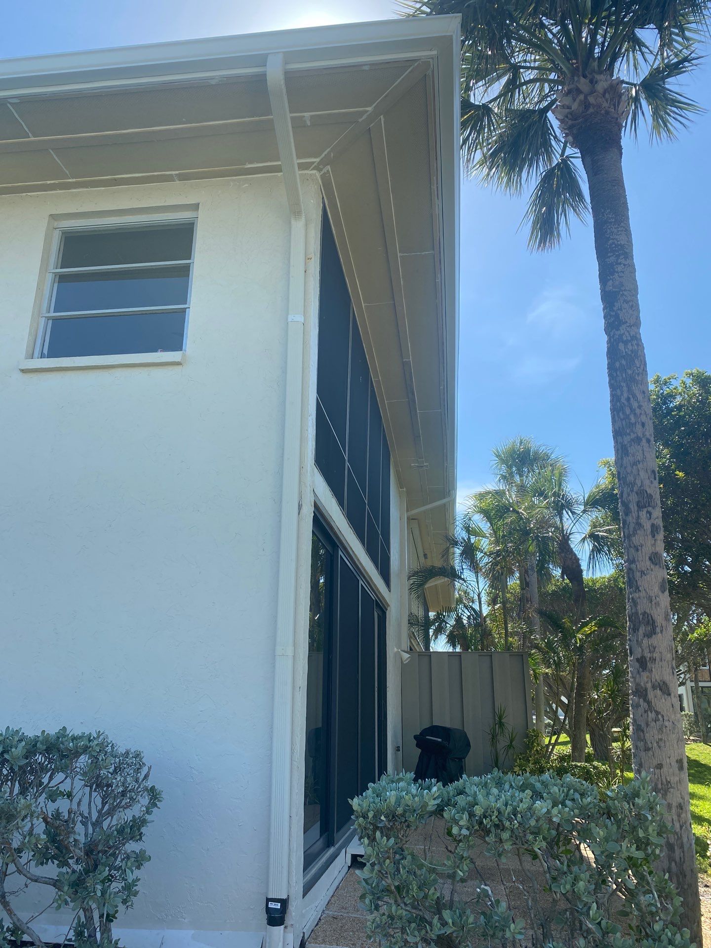 Commercial Gutter Systems for Businesses in Holmes Beach FL by Gutter Professors