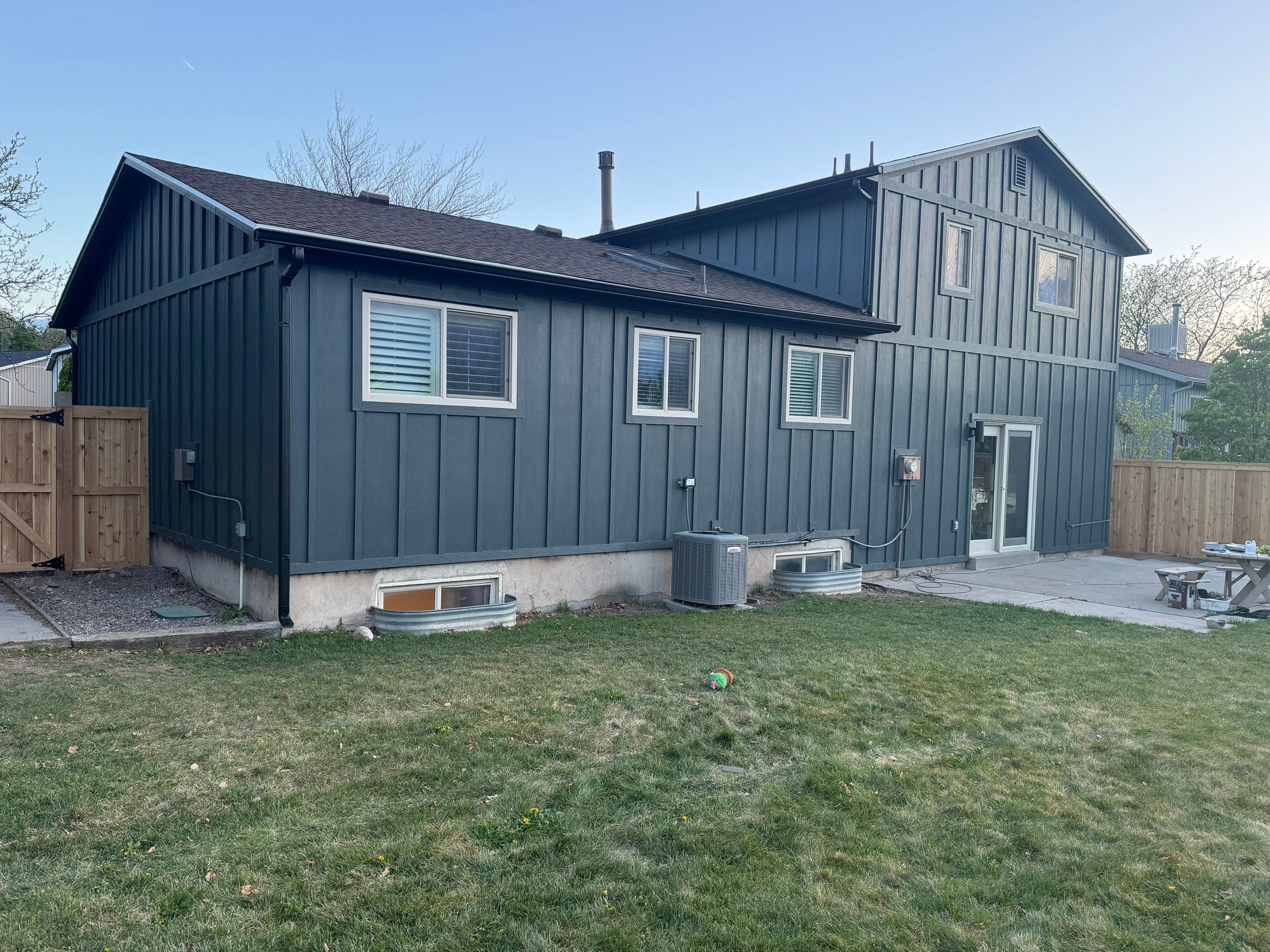 Sandy | Monochromatic Hardie Board & Batten | Iron Gray by Ideal Siding Utah
