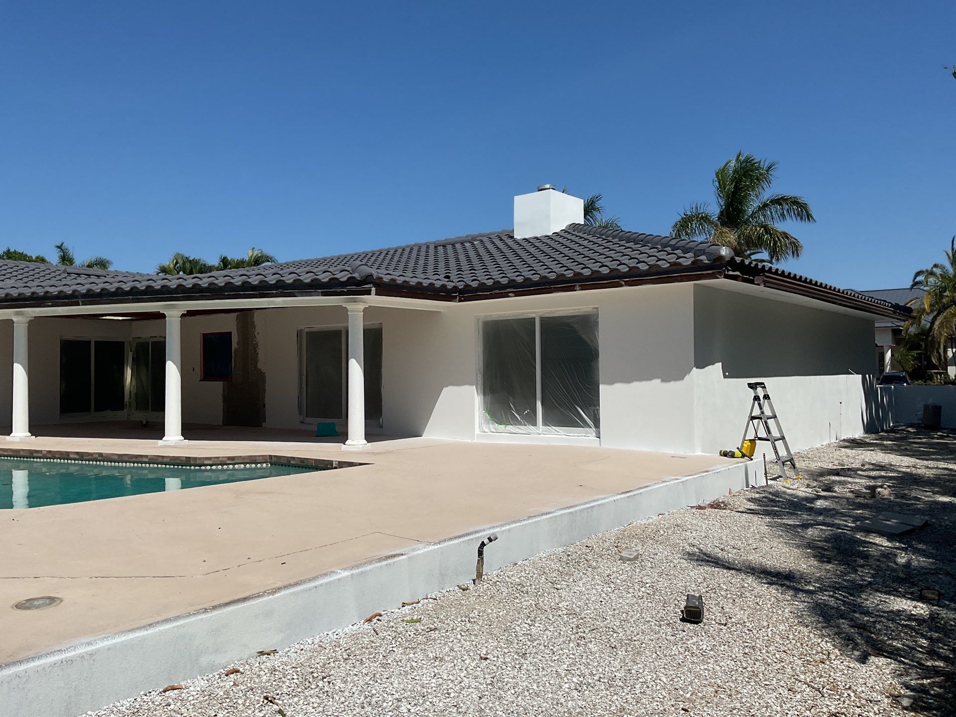 6 Inch Seamless Gutters using bronze gutters in Sarasota FL by Gutter Professors