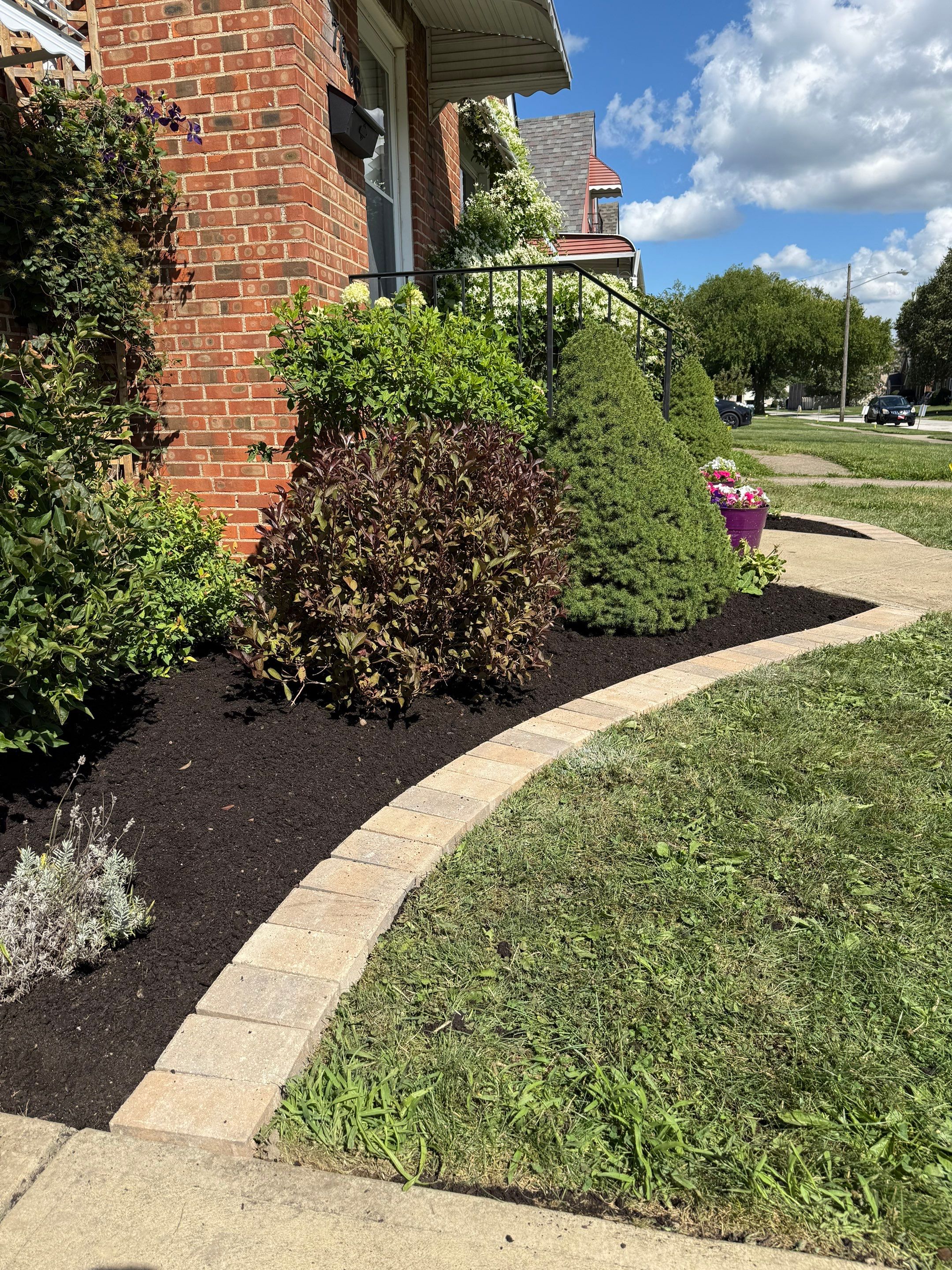 Hardscape Border Install by Elm Rose Gardens