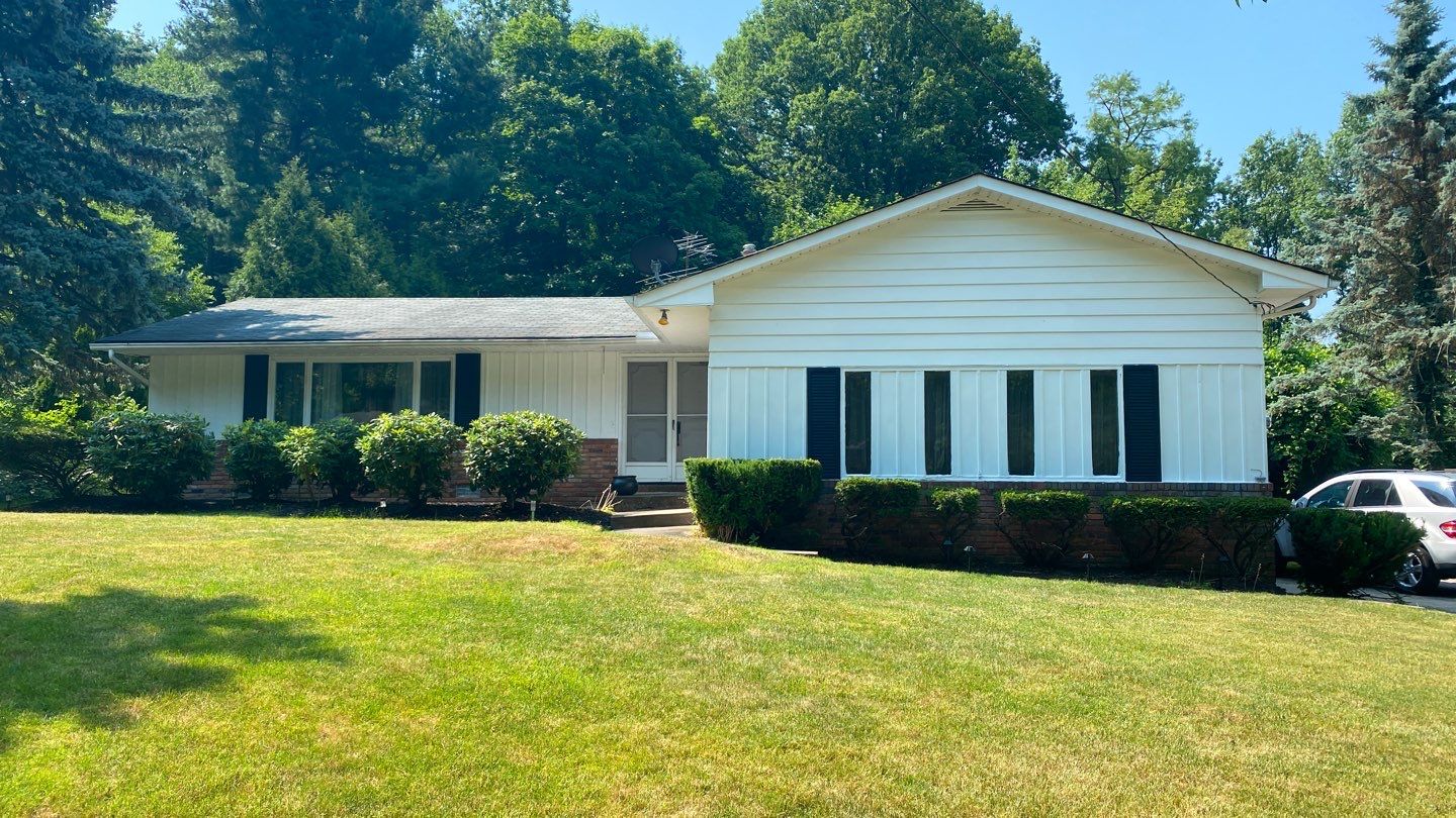 Dennerryll Gray by Silver Leaf Contracting 