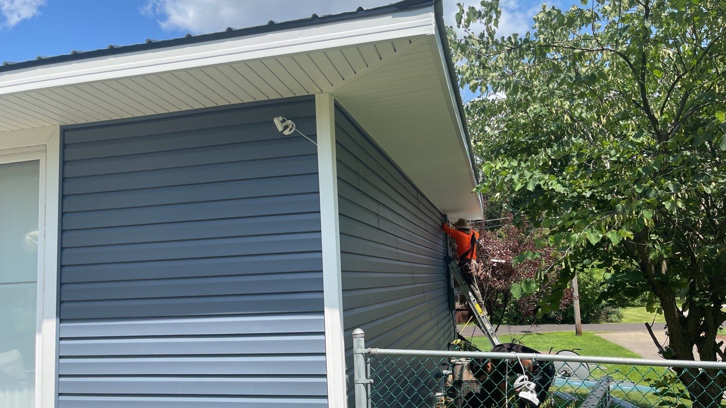 Emmit Green by Silver Leaf Contracting 