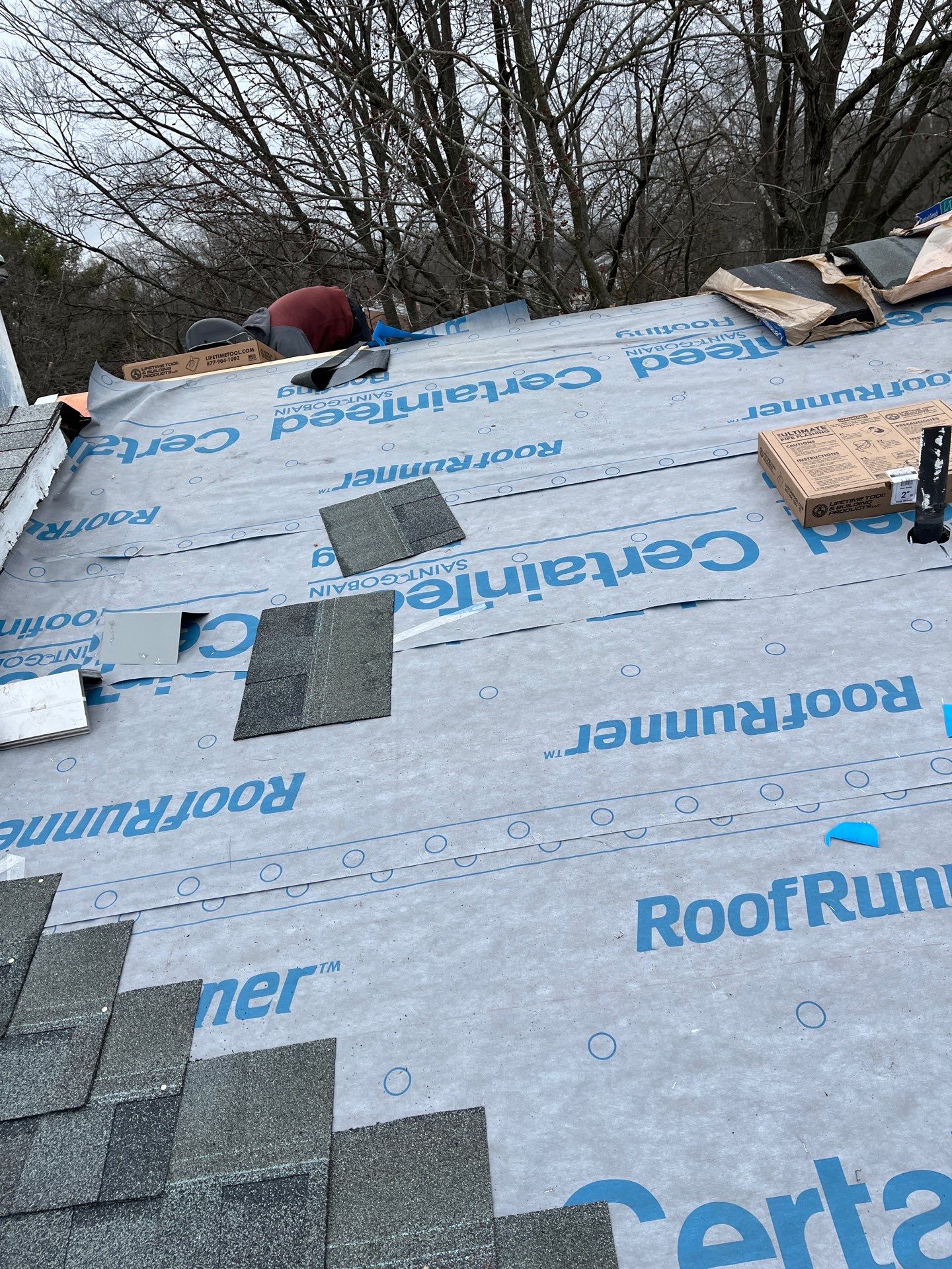 Alexandria Certainteed Landmark Roof in Colonial Slate by RM Banning, Inc.