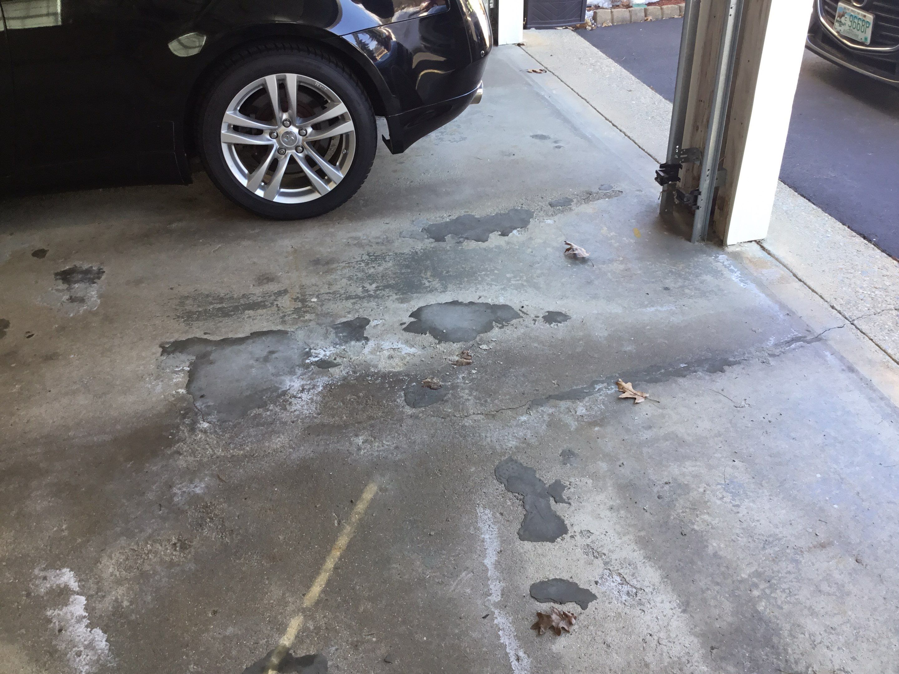 Garage in Nashua, NH 03062 by Symphony Concrete Coatings