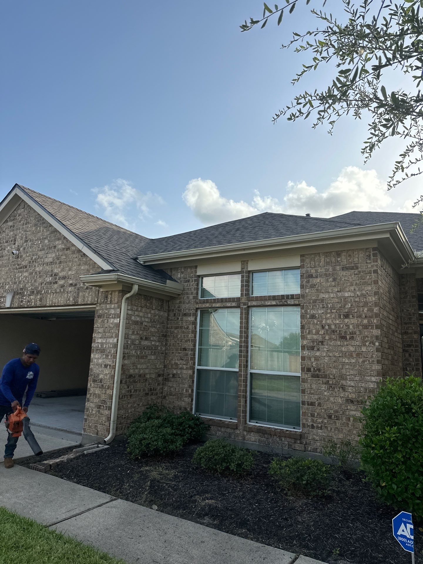 Roof Replacement in Dickinson TX by Roof Repair Company