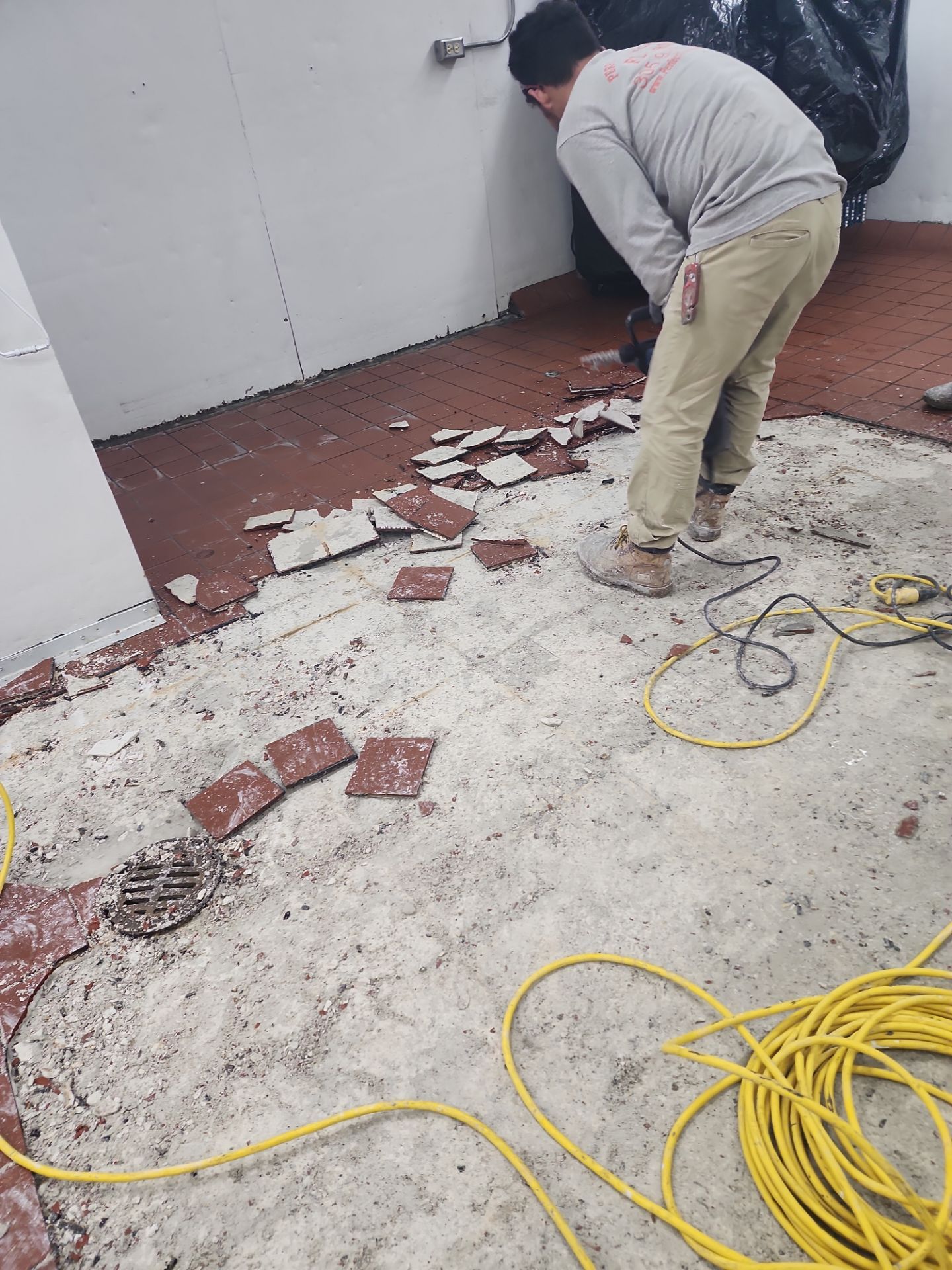 Fresco y Más Meat Processing Room Makeover by Seamless Surfaces