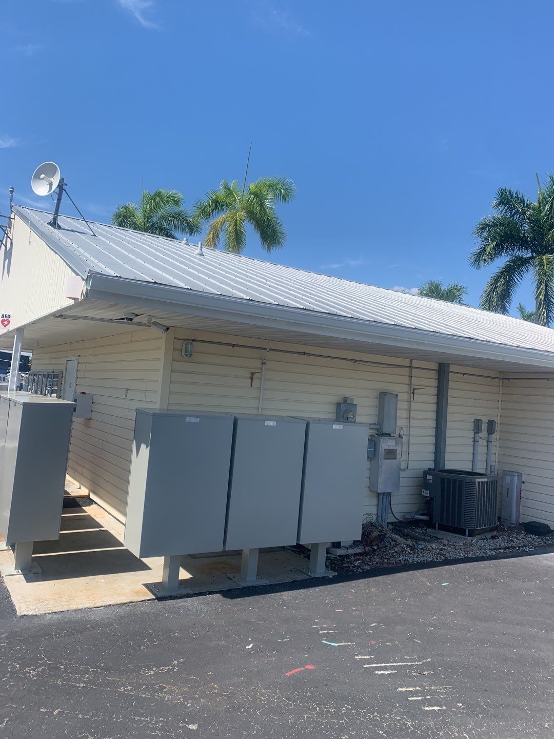 Commercial Gutter Installation in Fort Myers FL by Gutter Professor by Gutter Professors