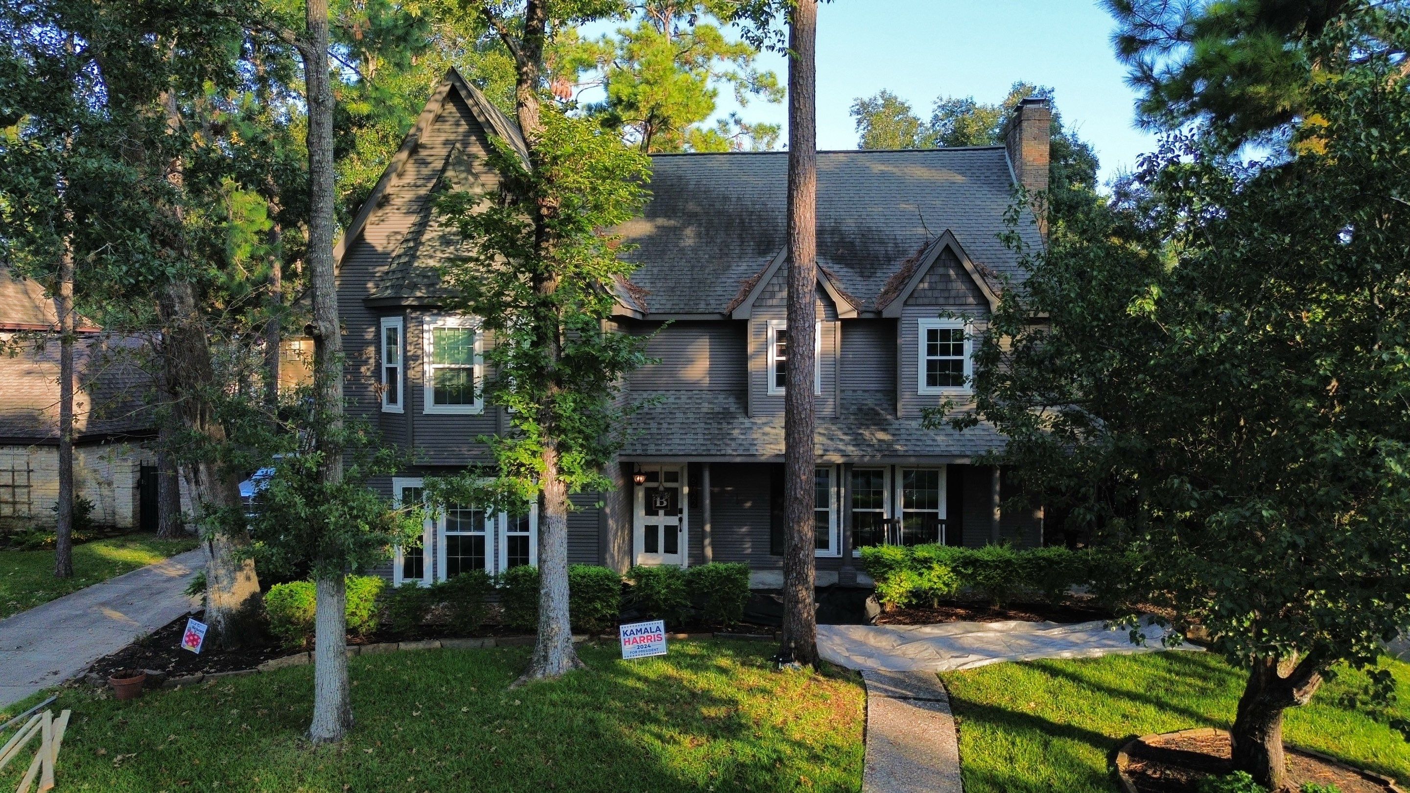 OC Oakridge Estate Gray by HHH Roofing & Construction