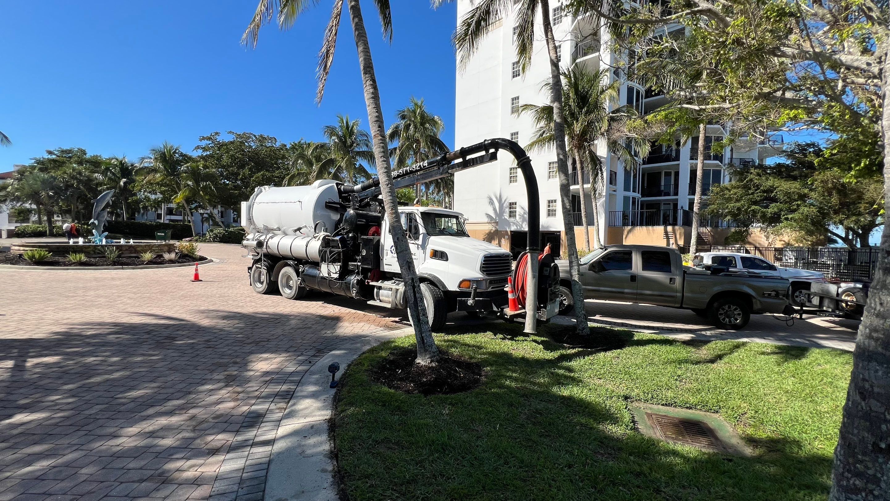 Condo Parking Garage Cleanup and Stormwater System Maintenance by APS Power & Water