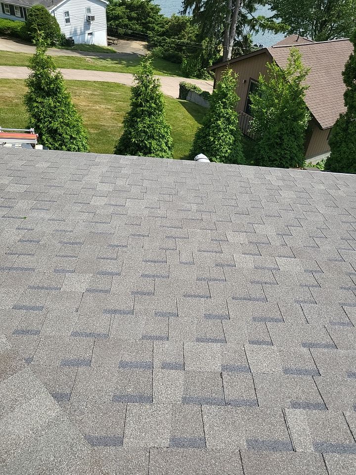 ATLAS PINNACLE HP W/SCOTCHGARD COLOR: WEATHERED WOOD by Eagle Eye Roofing