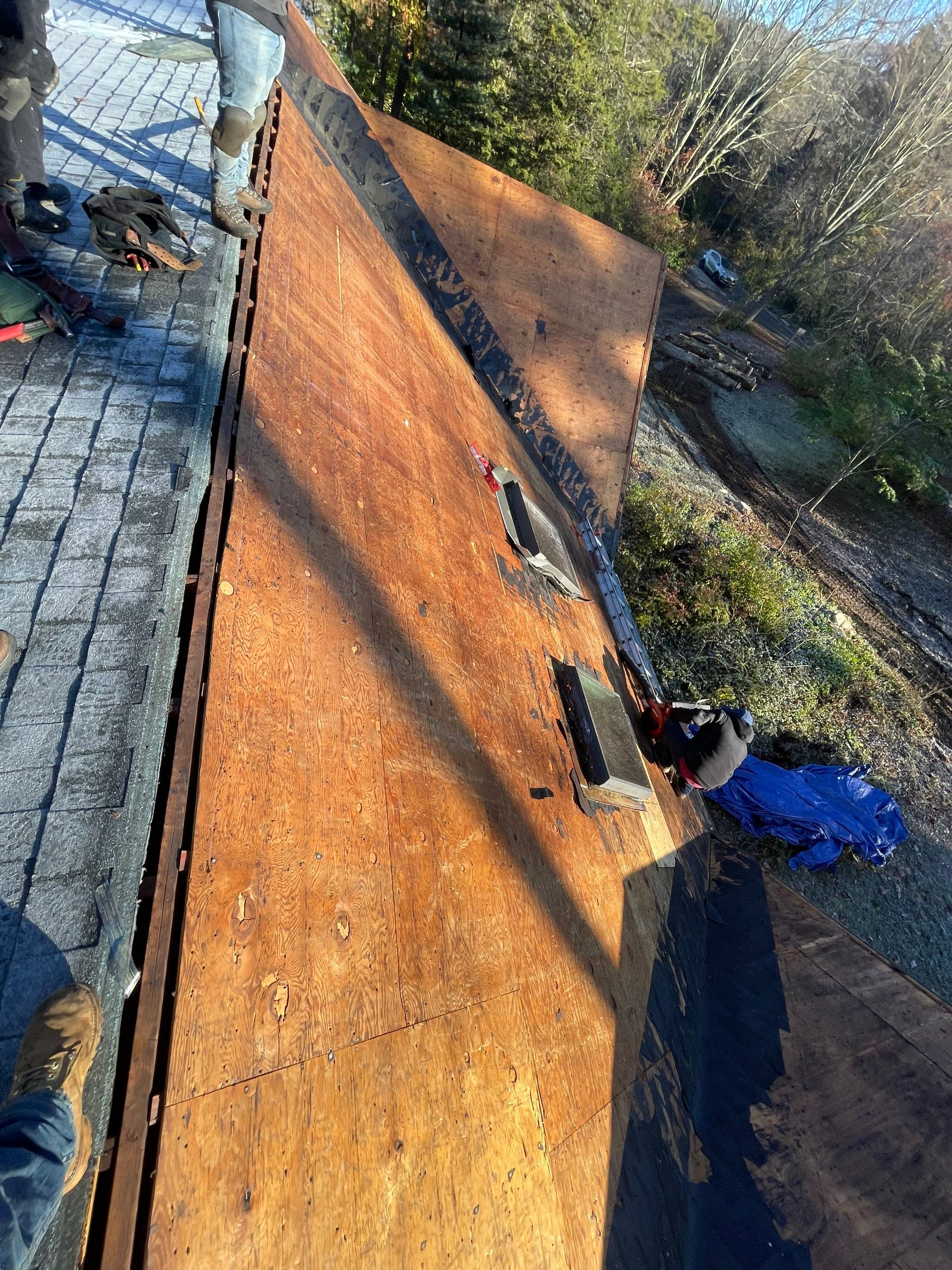 Residential Roofing Installation using Owens Corning TruDefinition Duration AR - Estate Gray & White Double 4 Siding by A Plus Exterior