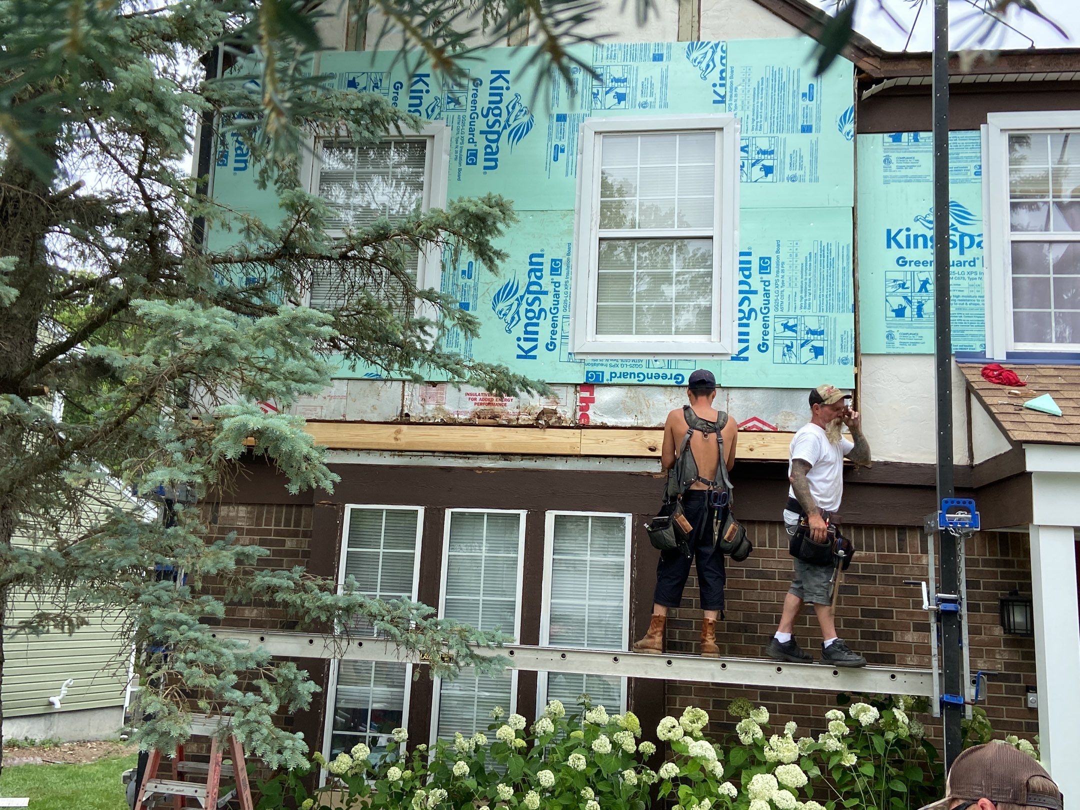 Siding Replacement using CertainTeed Restoration Classis D4 by 180 Contractors