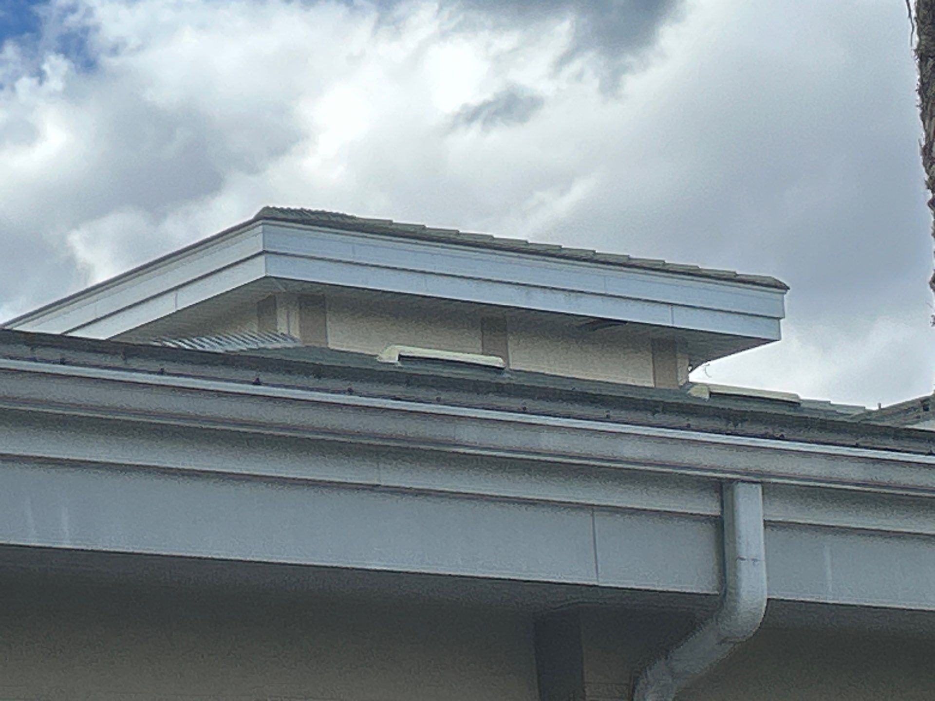 Soffit and Fascia Installation in Sarasota FL by Gutter Professors