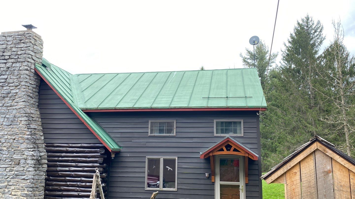 Residential Roofing Installation using Standing Seam  by Goldspire